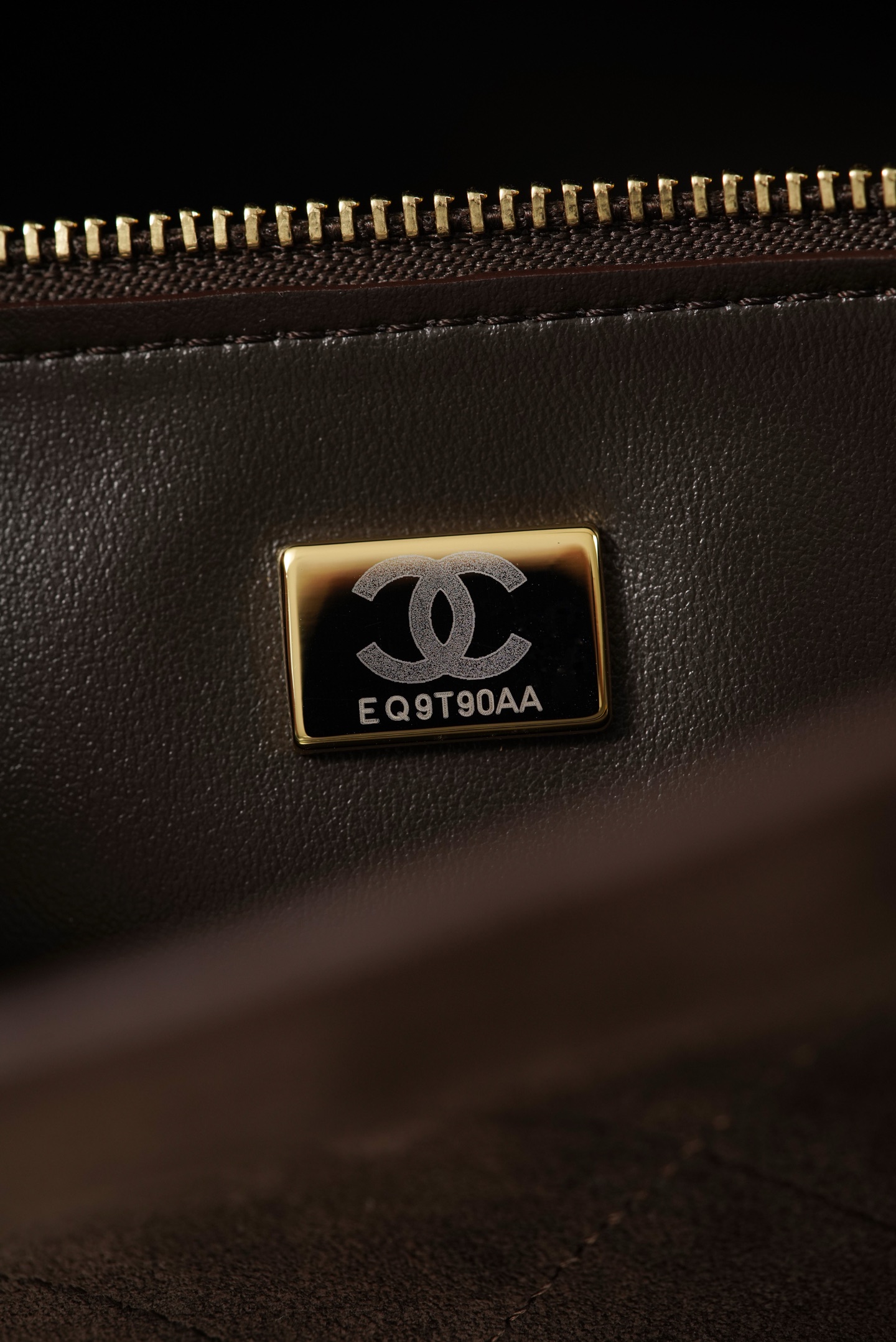 超大号 CHANEL 26S CF Suede and Calfskin Shoulder/Crossbody Bag, Extra Large (Dark brown) A5-AS6281-B24009-UA847