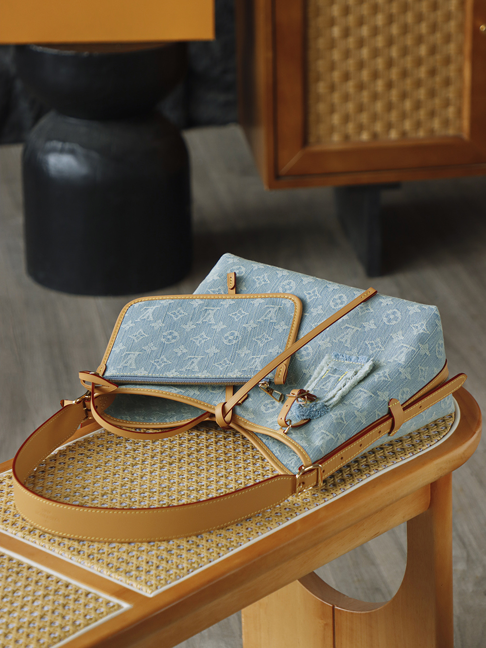 AS斜跨单肩 LOUIS VUITTONNANO LV CarryallSOFT TRUNK Sky  -(Denim)- Handheld and shoulder bag--F0-M11462