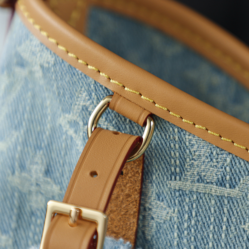 AS斜跨单肩 LOUIS VUITTONNANO LV CarryallSOFT TRUNK Sky  -(Denim)- Handheld and shoulder bag--F0-M11462