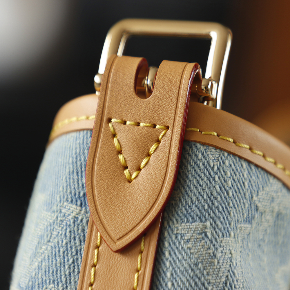 AS斜跨单肩 LOUIS VUITTONNANO LV CarryallSOFT TRUNK Sky  -(Denim)- Handheld and shoulder bag--F0-M11462