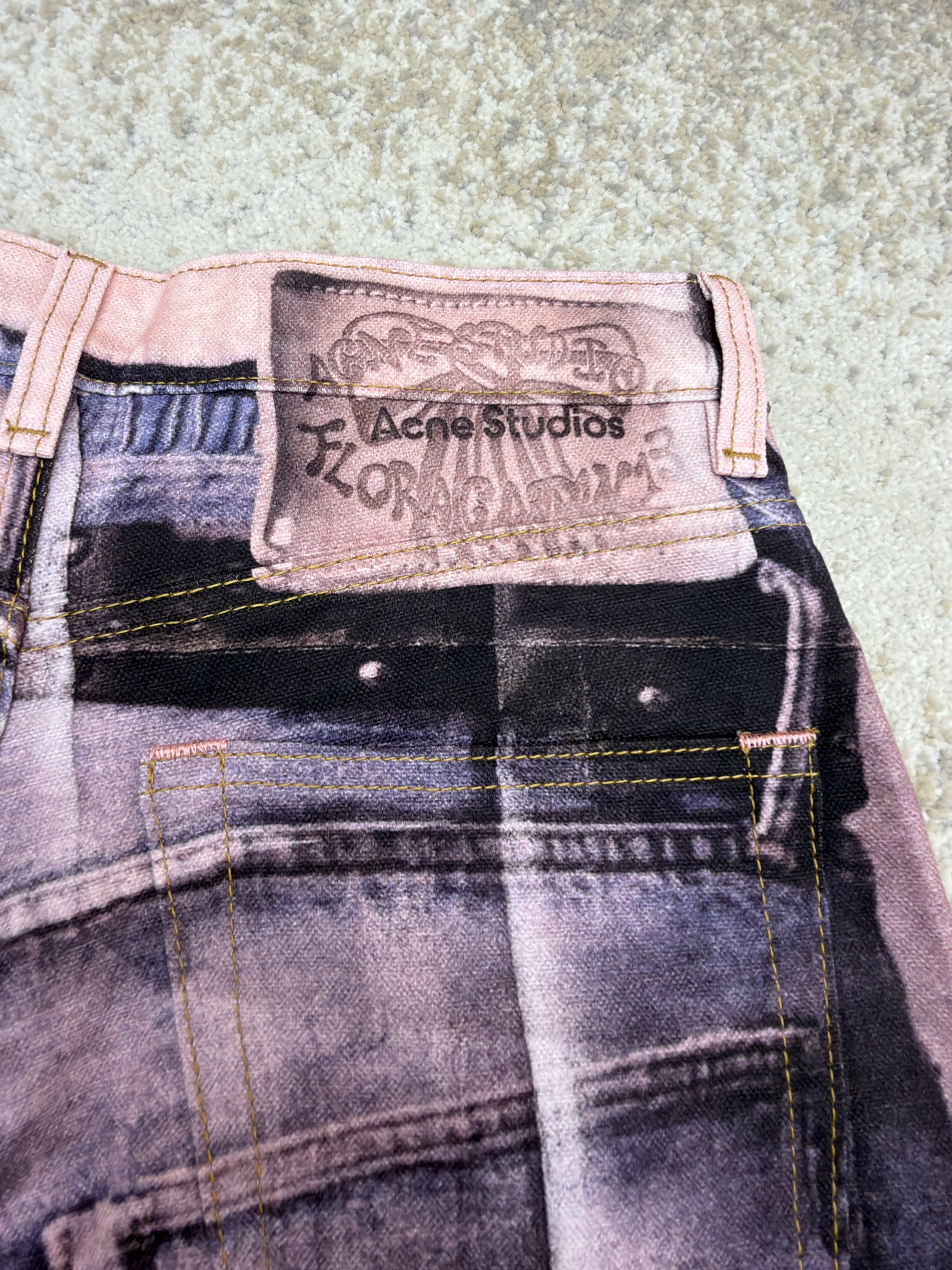Acne Studios 3D错觉黑粉打印牛仔裤 长裤 裤子 B5