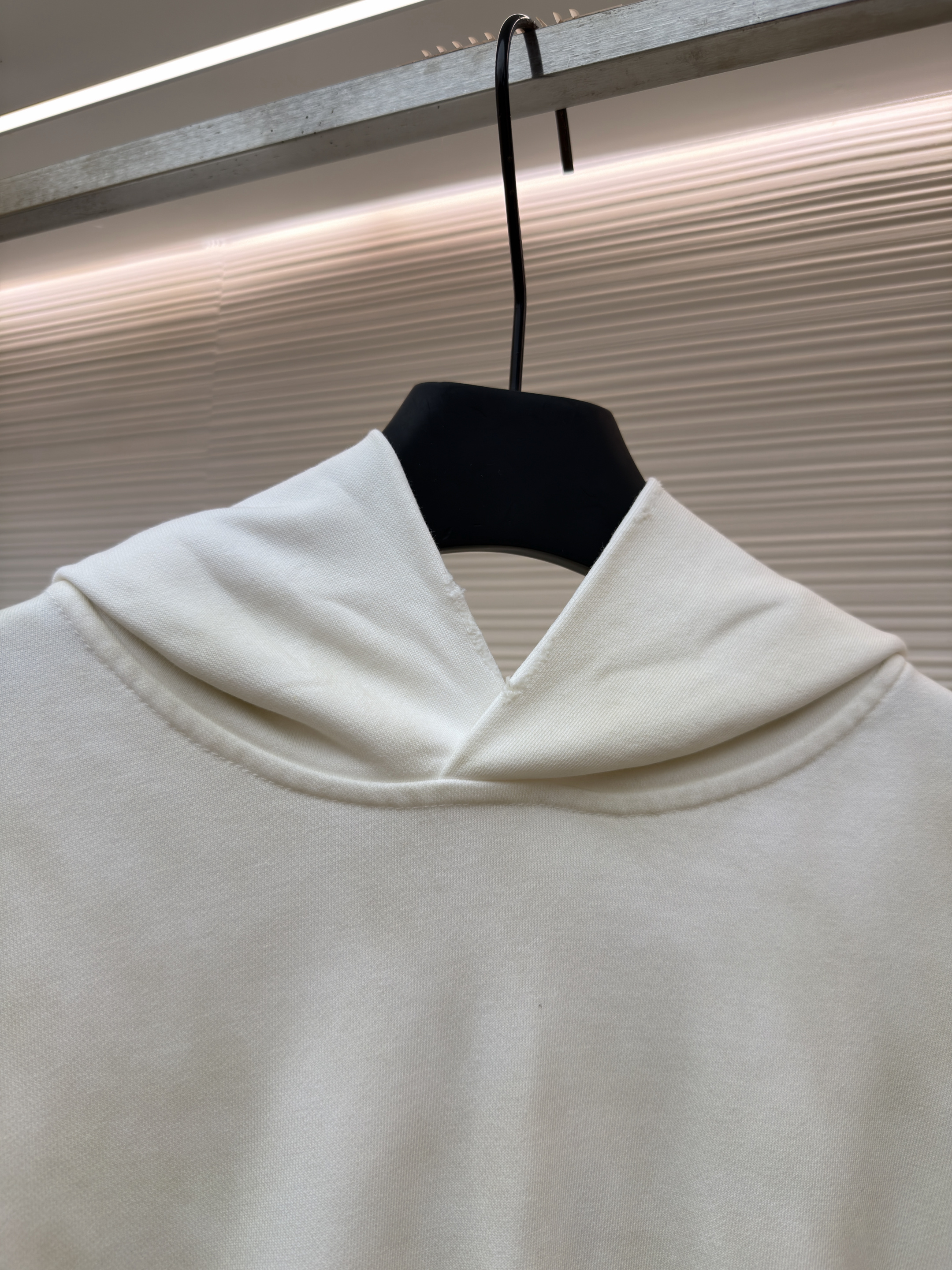 Acne Studios 喷绘做旧徽标连帽卫衣 连帽衫 外套 长袖 白色 B0