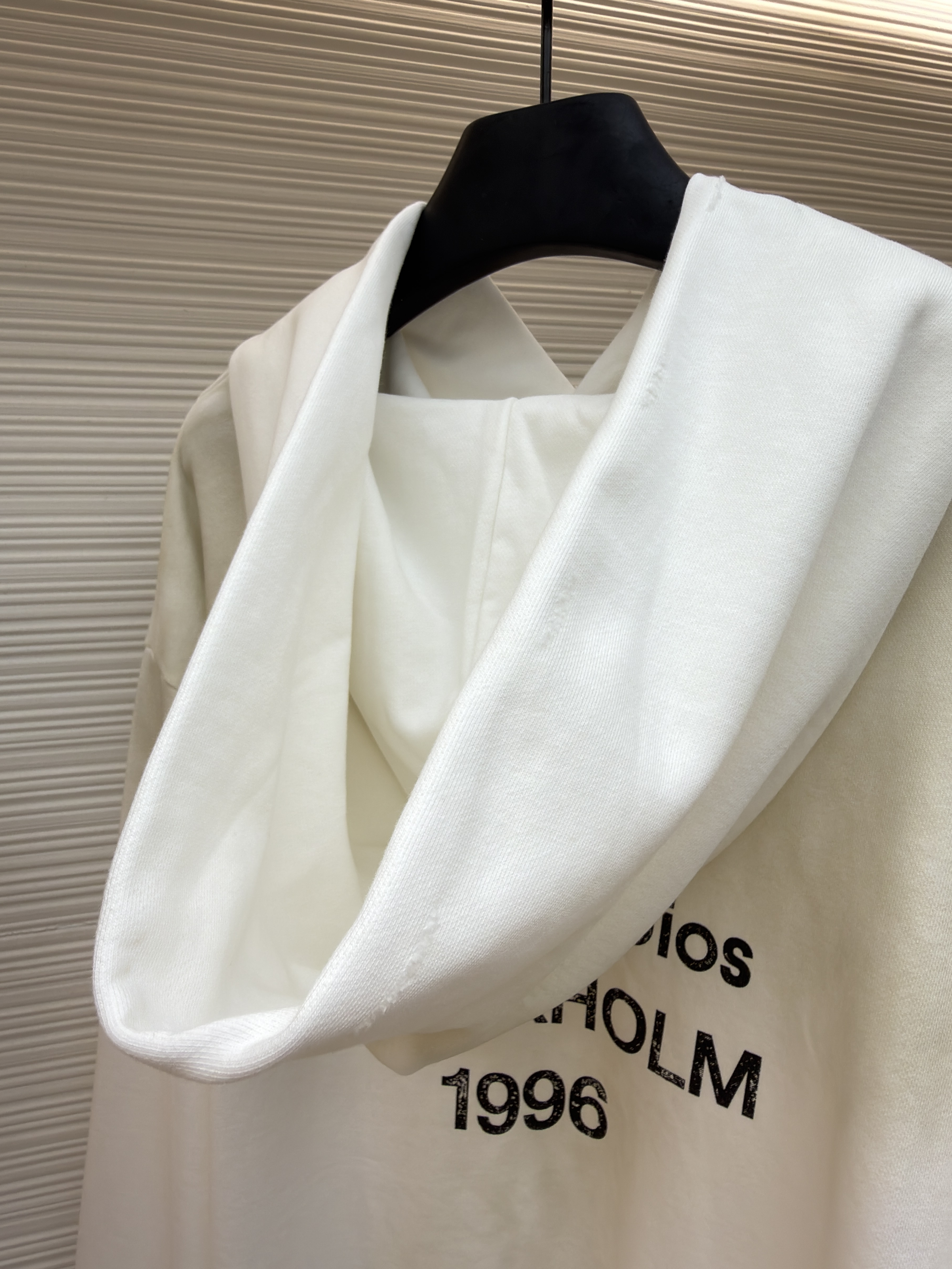 Acne Studios 喷绘做旧徽标连帽卫衣 连帽衫 外套 长袖 白色 B0