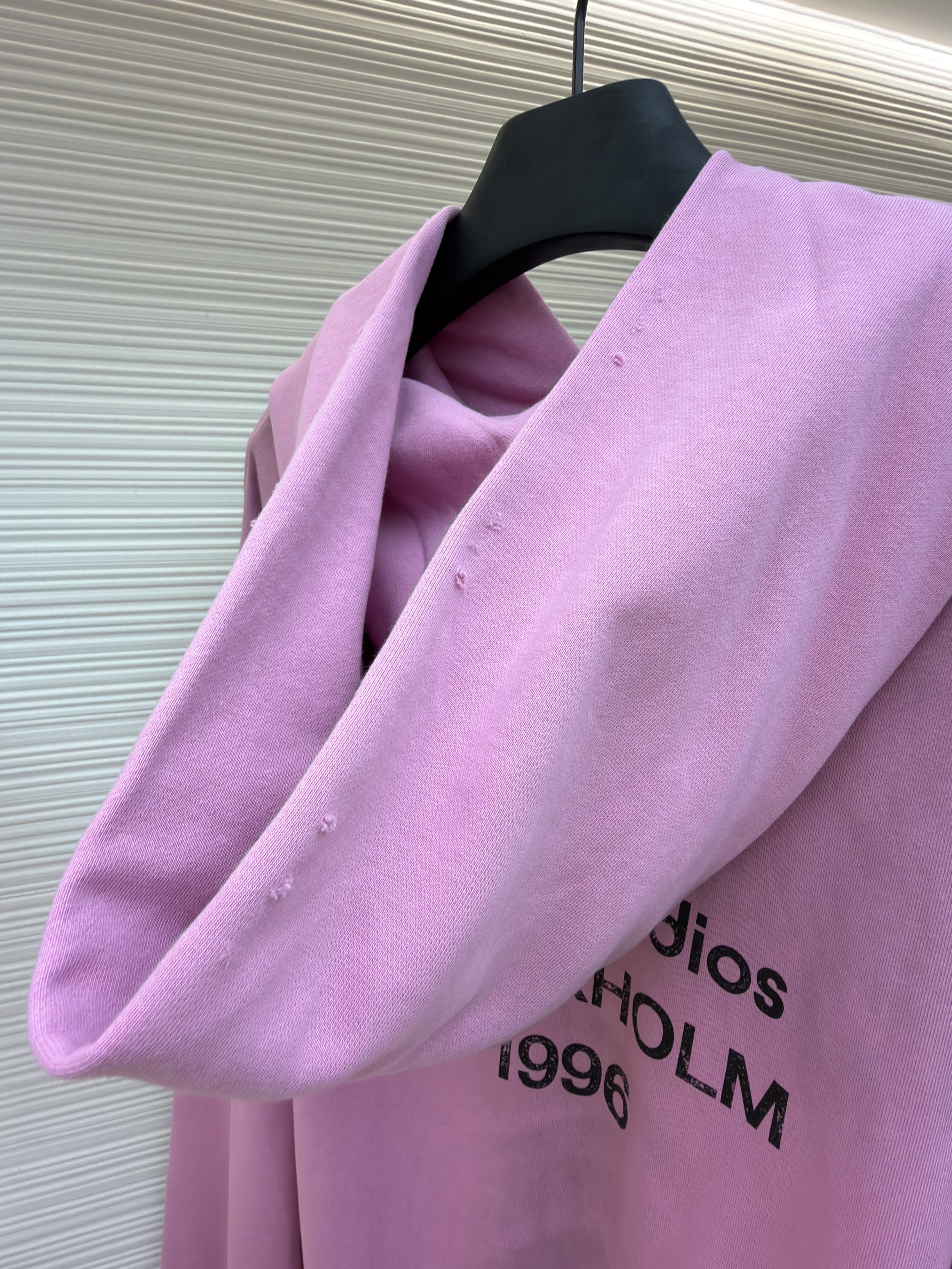 Acne Studios 喷绘做旧徽标连帽卫衣 连帽衫 外套 长袖 粉色 B0