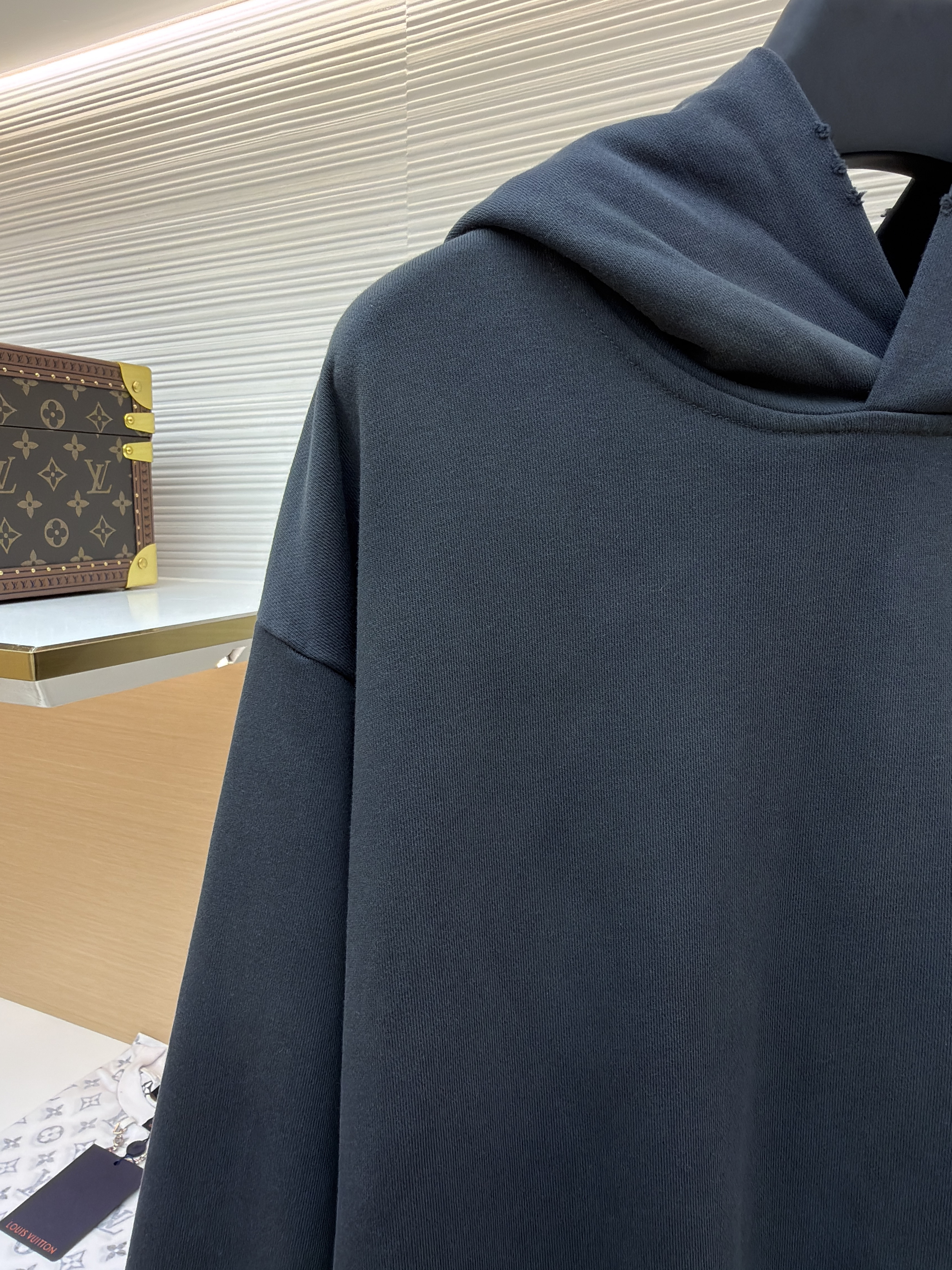 Acne Studios 喷绘做旧徽标连帽卫衣 连帽衫 外套 长袖 黑色 B0