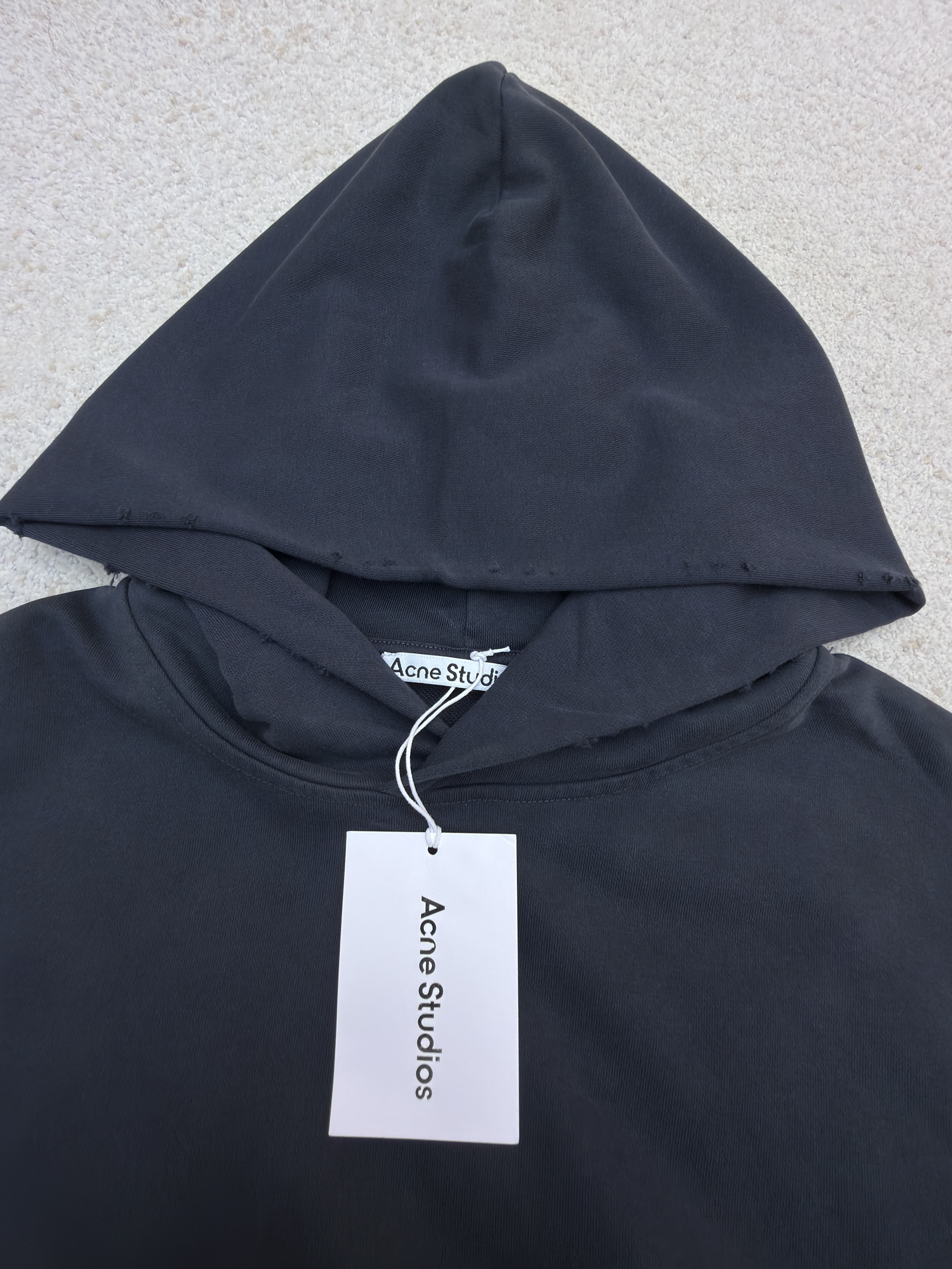 Acne Studios 喷绘做旧徽标连帽卫衣 连帽衫 外套 长袖 黑色 B0