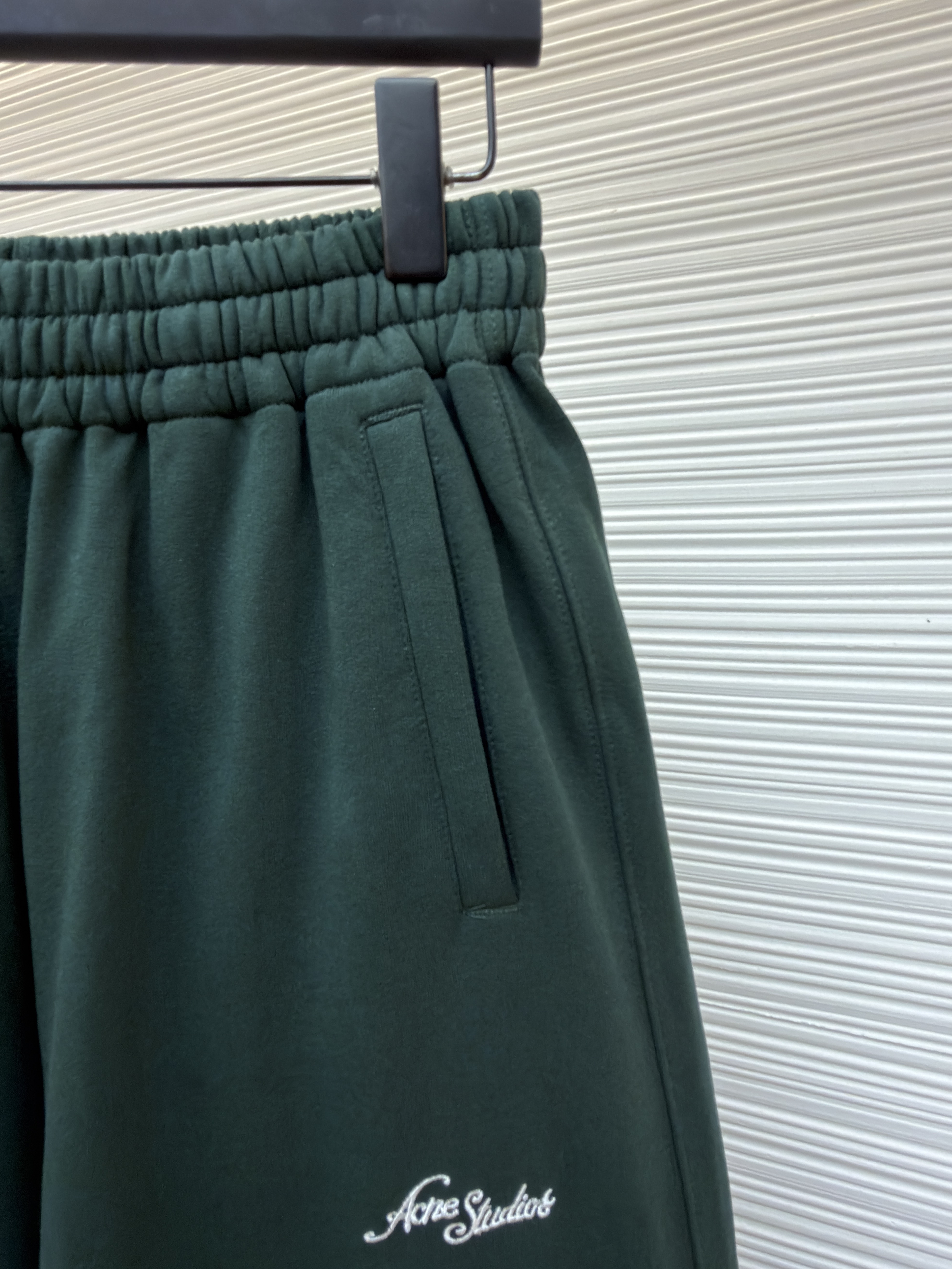 Acne Studios 花体徽标抓绒运动裤 卫裤 休闲裤 长裤 裤子 绿色 B0