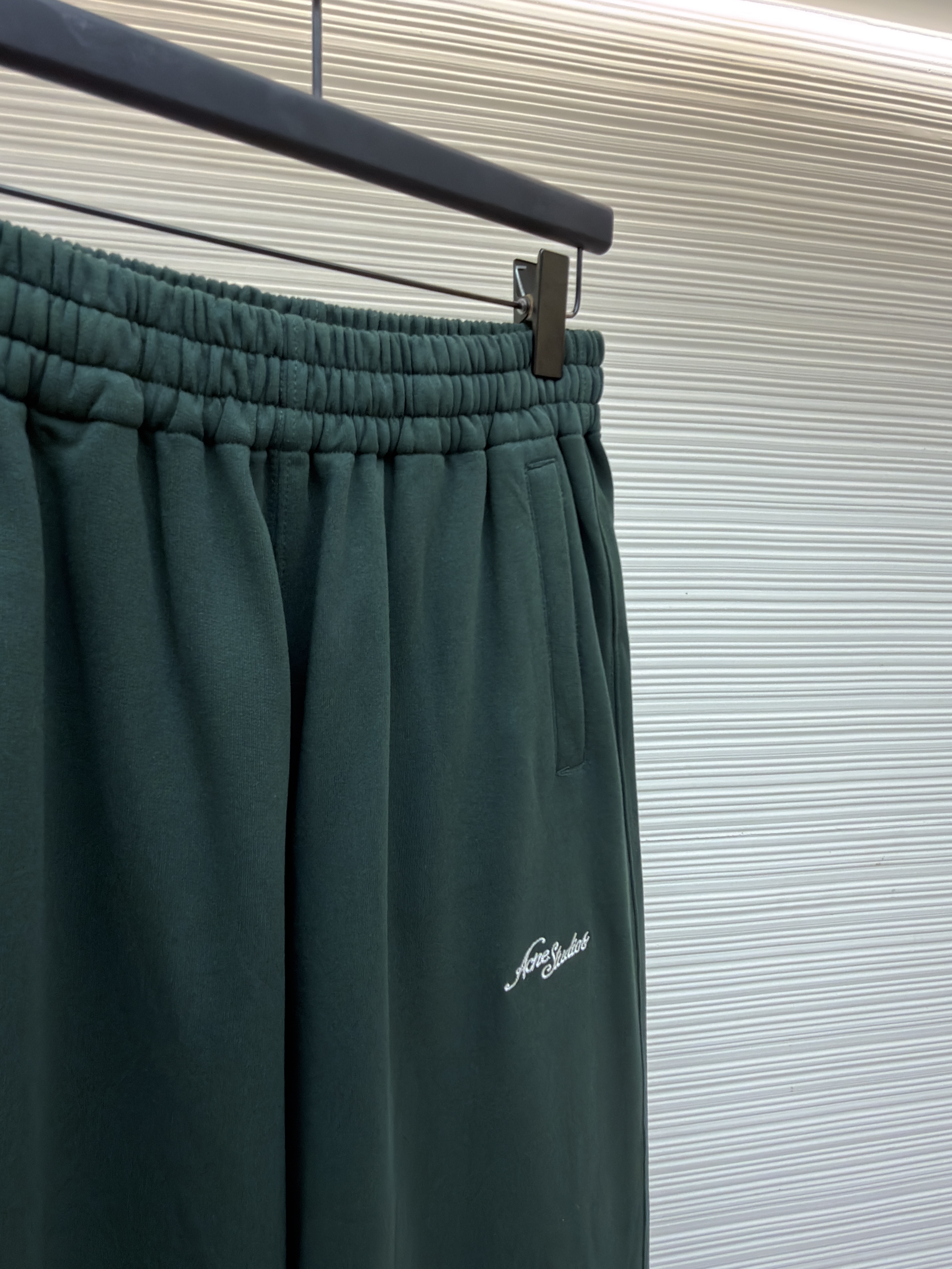 Acne Studios 花体徽标抓绒运动裤 卫裤 休闲裤 长裤 裤子 绿色 B0