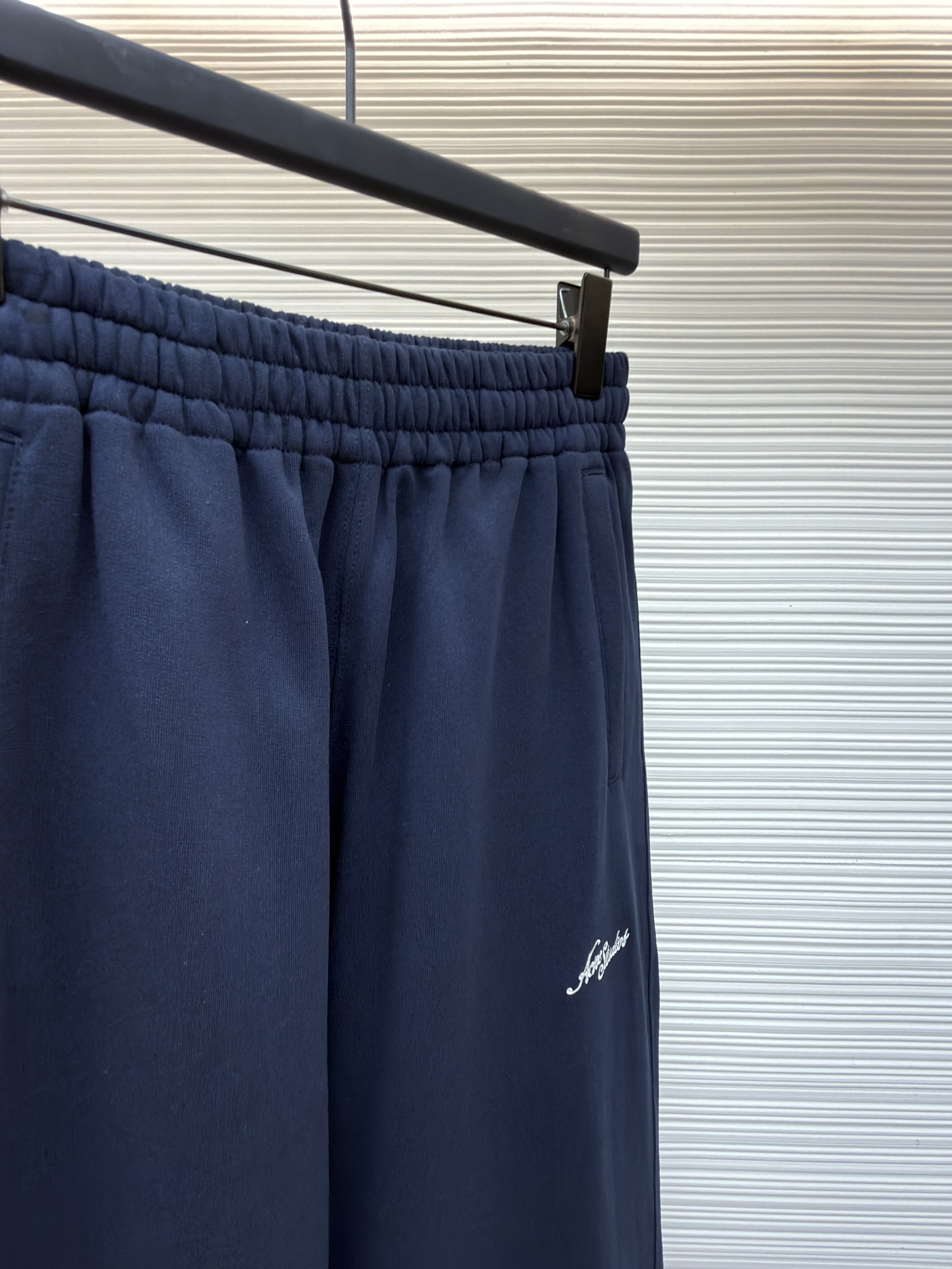 Acne Studios 花体徽标抓绒运动裤 卫裤 休闲裤 长裤 裤子 藏蓝色 B0