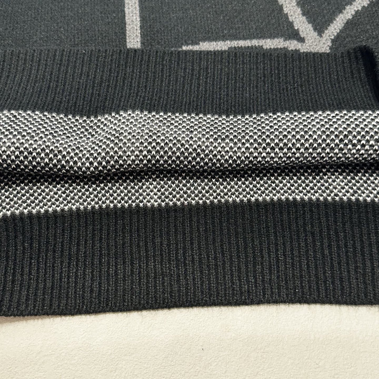 Supreme VANSON SPIDER MAN SWEATER 联名款 蜘蛛满印图案刺绣圆领毛衣 针织衫 外套 秋冬 长袖 红色 黑色 
