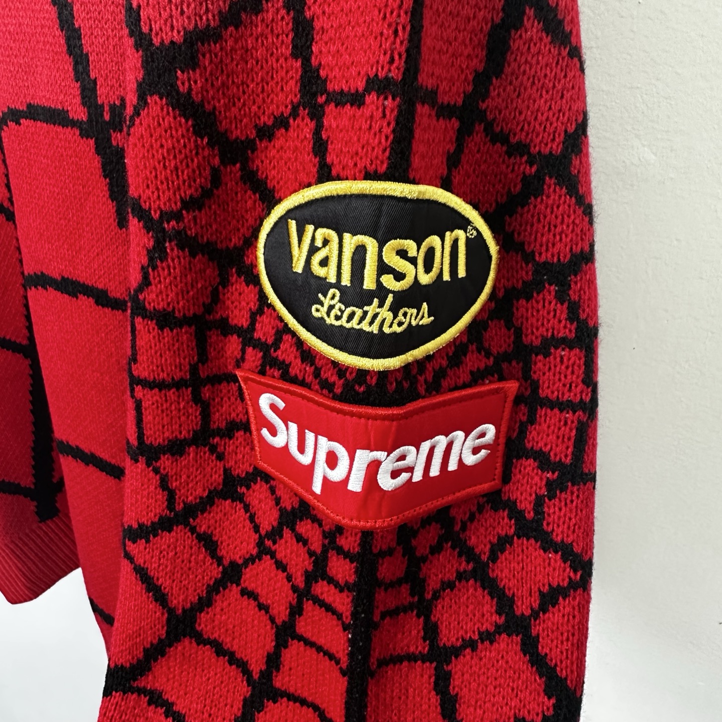Supreme VANSON SPIDER MAN SWEATER 联名款 蜘蛛满印图案刺绣圆领毛衣 针织衫 外套 秋冬 长袖 红色 黑色 