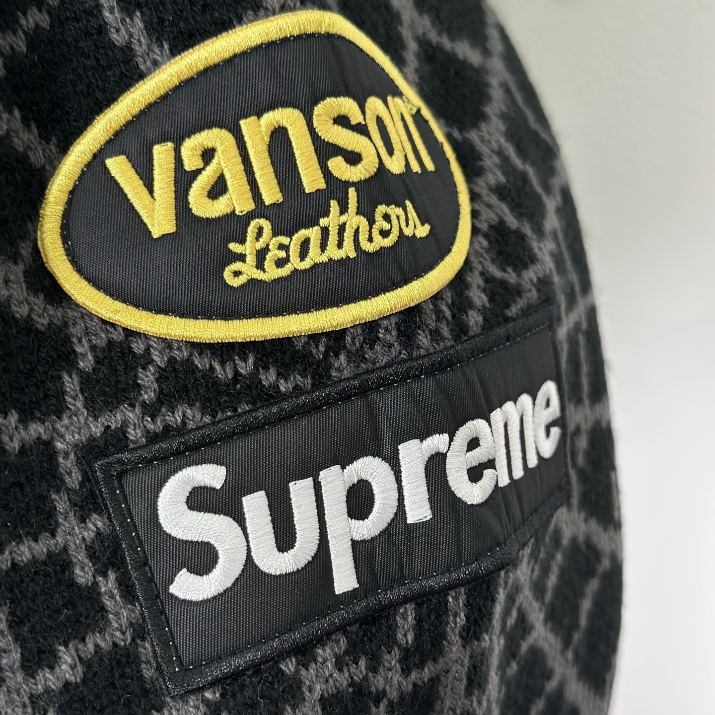Supreme VANSON SPIDER MAN SWEATER 联名款 蜘蛛满印图案刺绣圆领毛衣 针织衫 外套 秋冬 长袖 红色 黑色 