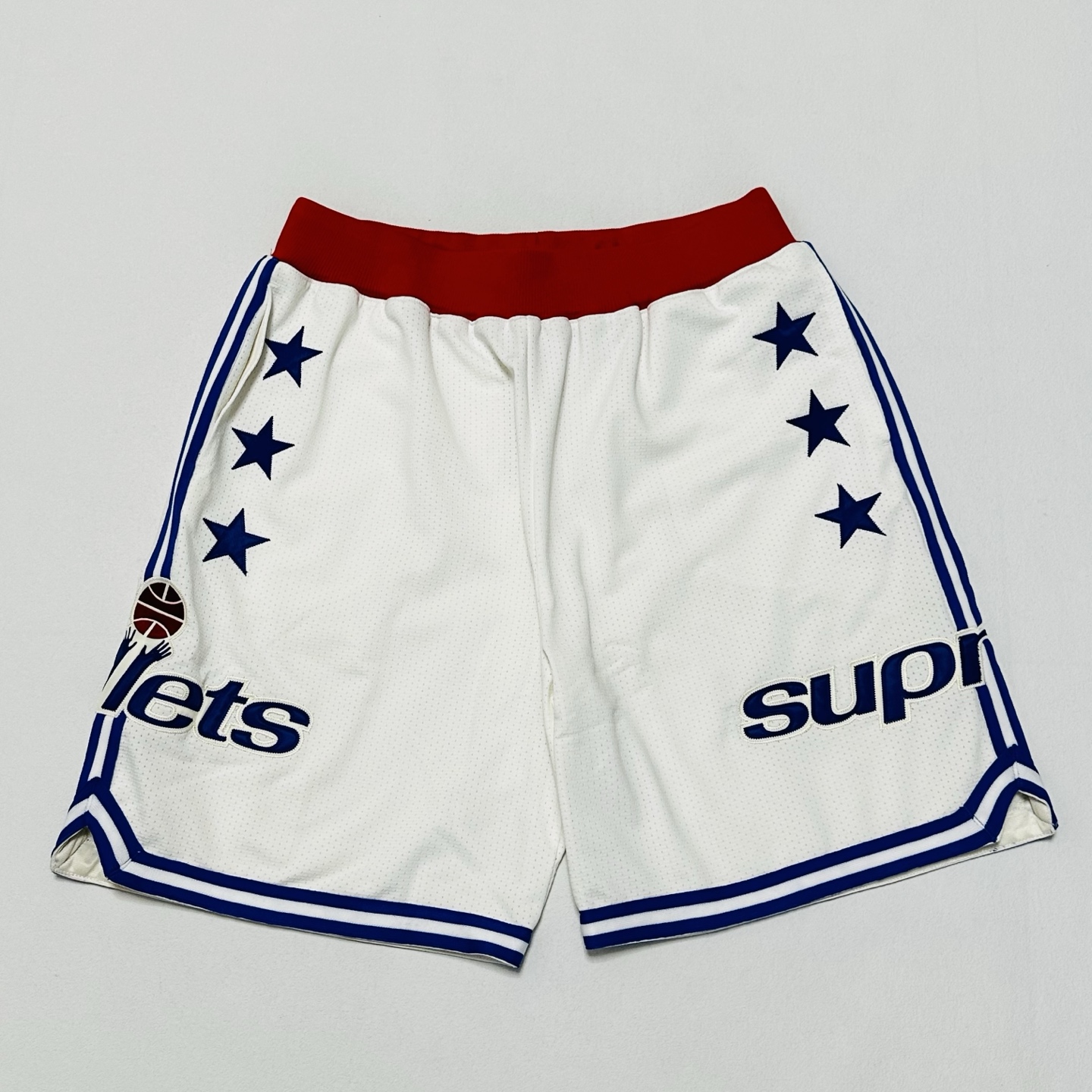 Supreme Mitchell Ness 联名款 子弹队撞色侧边条纹星星刺绣运动短裤 裤子 运动裤 五分裤 白色