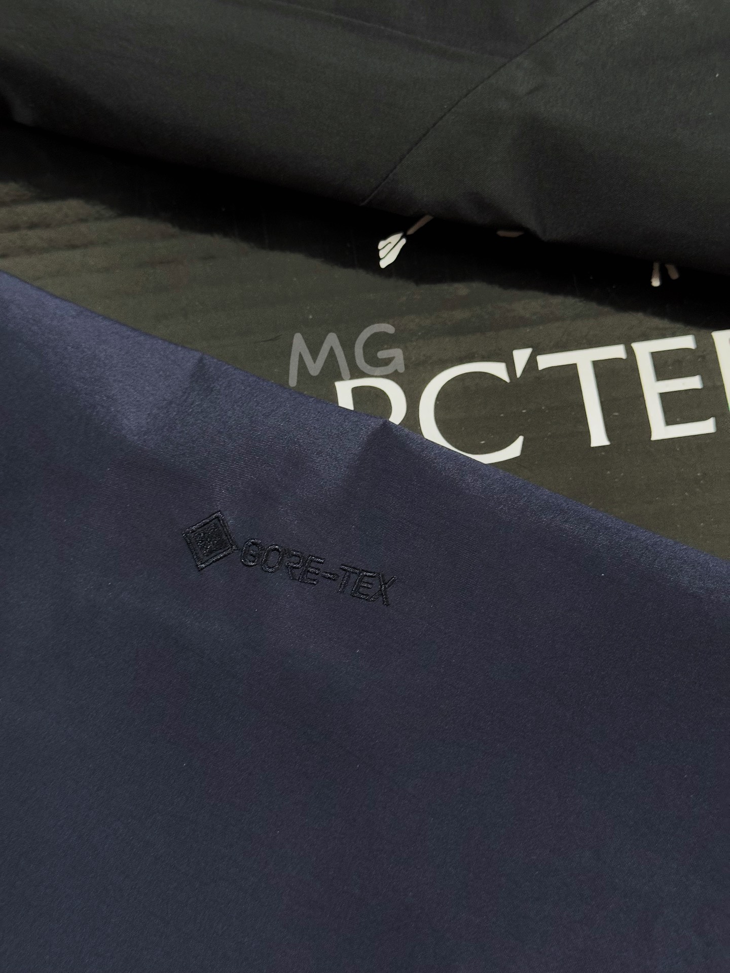 台州 Arcteryx 始祖鸟 BETA 松赞 SL3.0SONGTSAM纳木措 硬壳轻薄 徒步 透气防水防风 冲锋衣 男女同款B5-蓝色X000009553