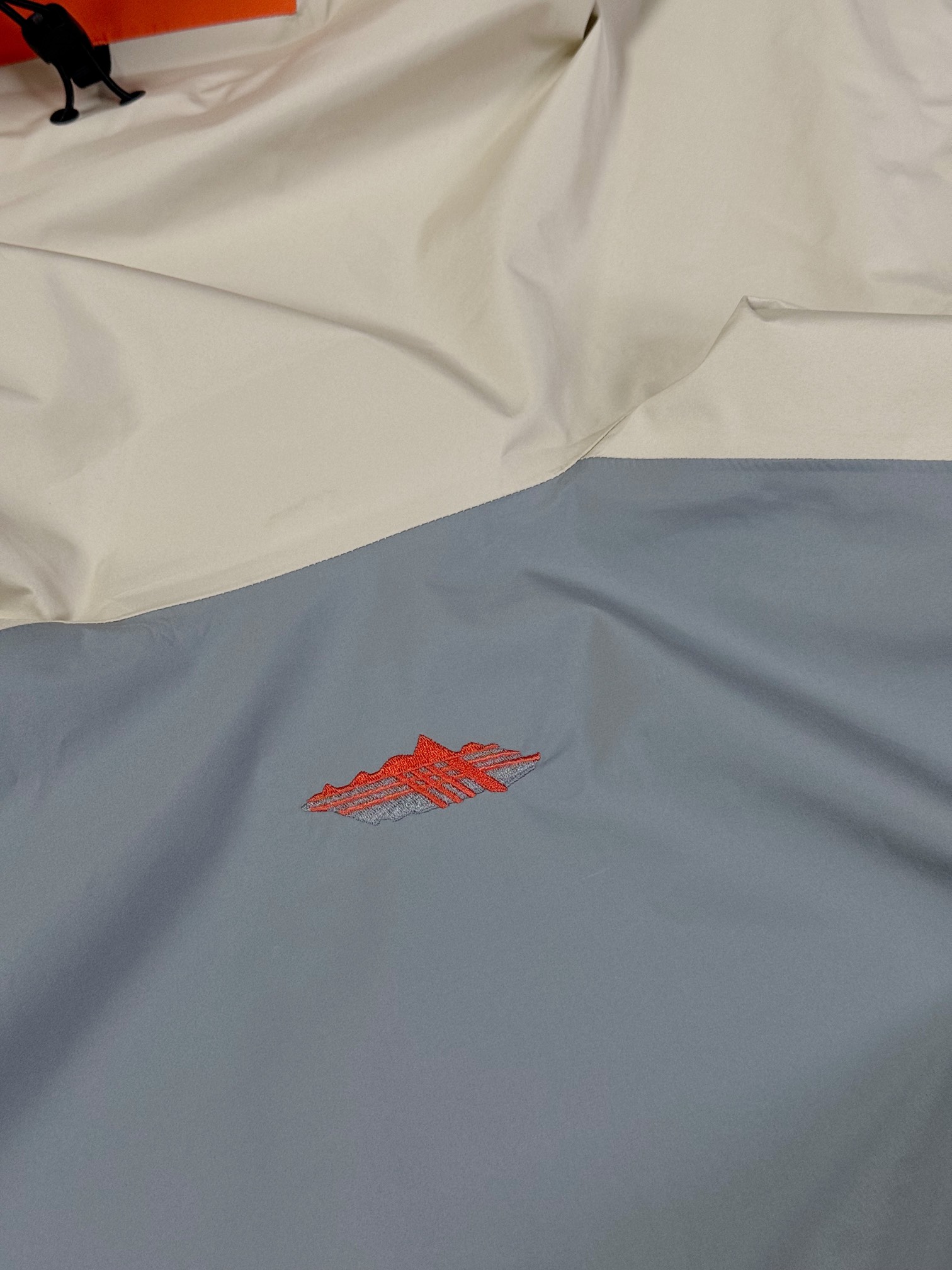  Arcteryx 始祖鸟 LIGHTWEIGHT JACKET 南迦巴瓦系列  硬壳轻薄 徒步 透气防水防风 冲锋衣 男女同款B5  X000007499