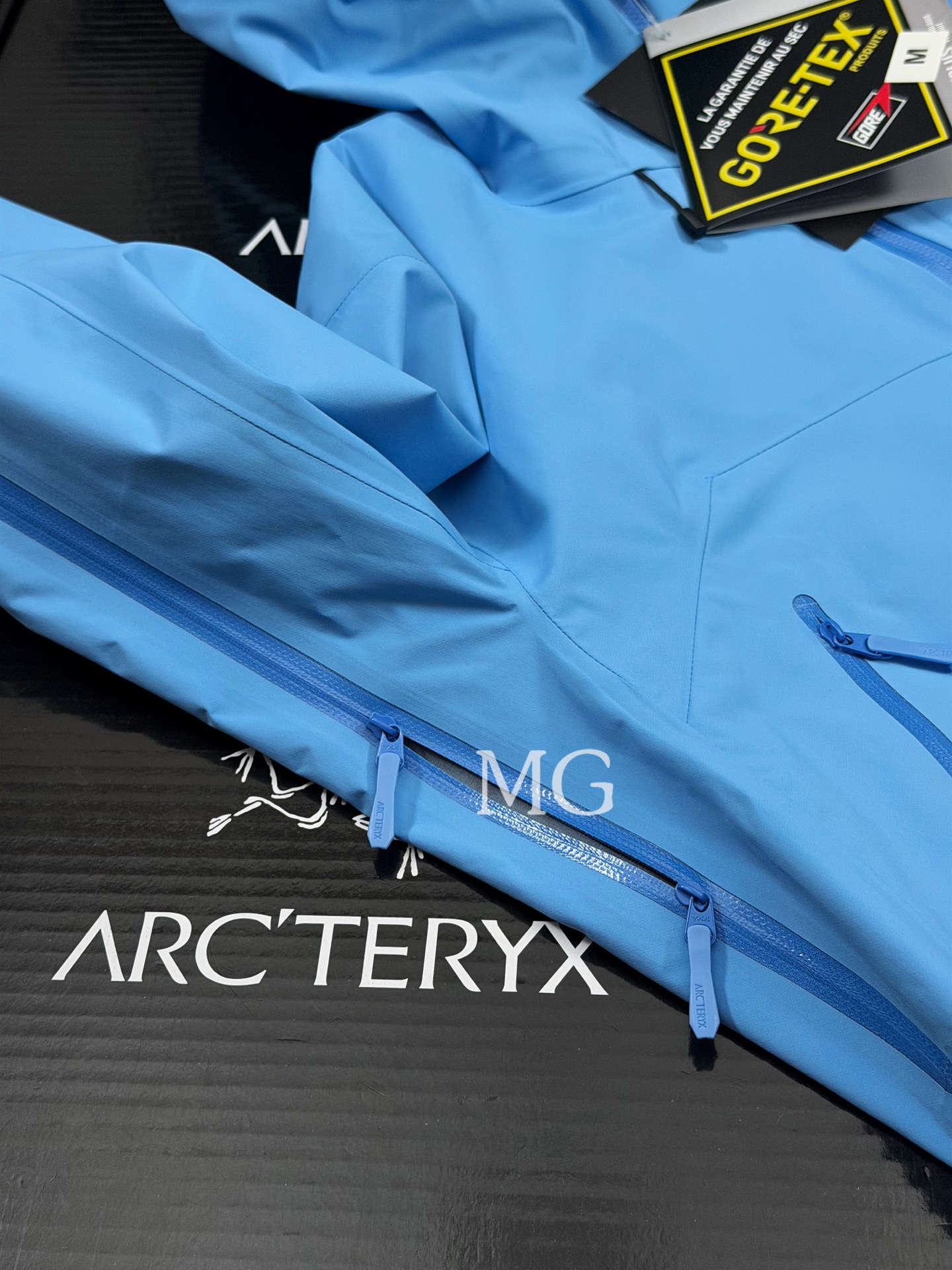 台州 Arcteryx 始祖鸟GTX  BETA SL GORE-TEX 硬壳轻薄 徒步 透气防水防风 冲锋衣 男女同款B5-X000008584