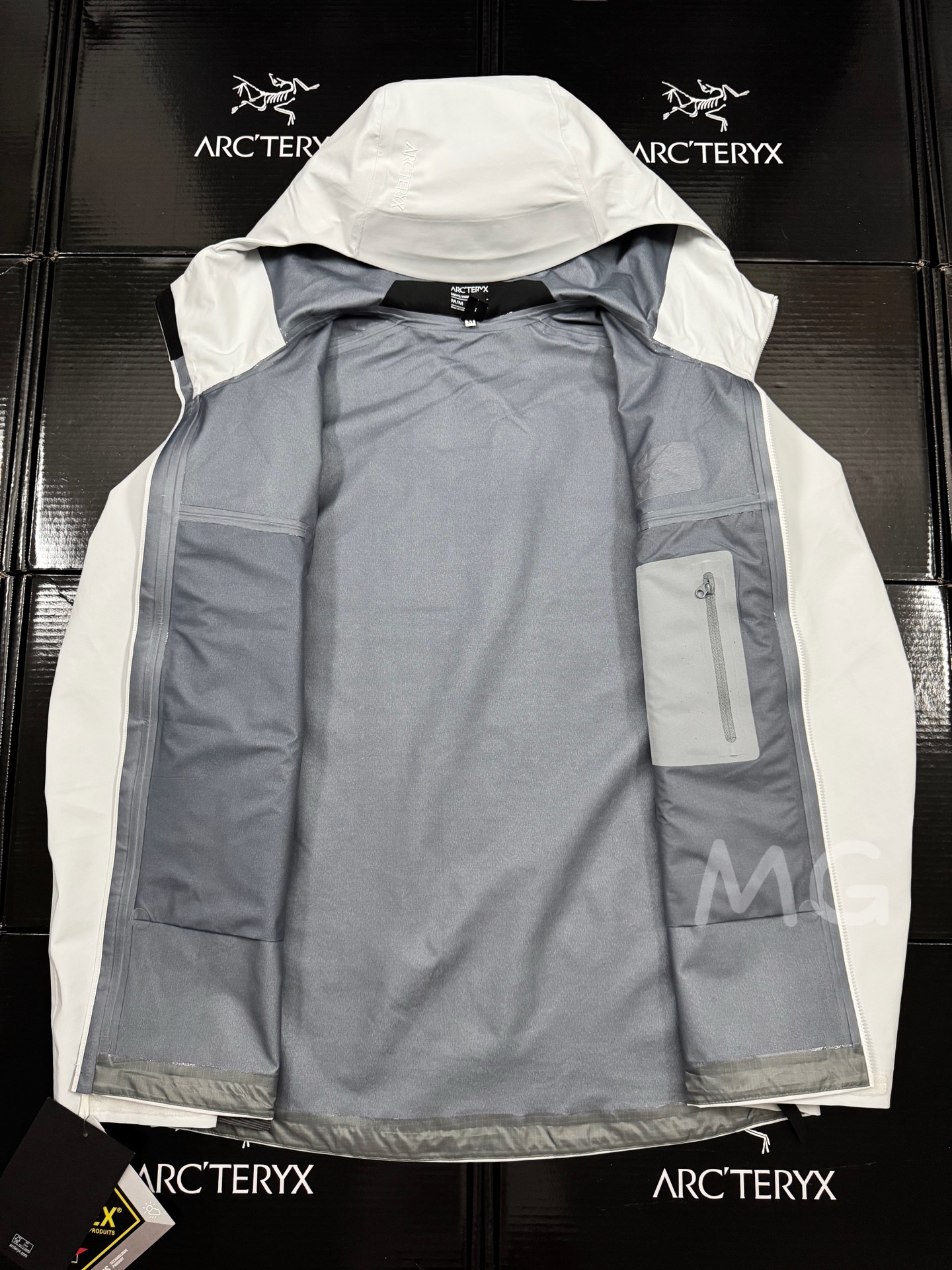 台州 Arcteryx 始祖鸟GTX BETA SL GORE-TEX 硬壳轻薄 徒步 透气防水防风 冲锋衣 男女同款B5-X000008584