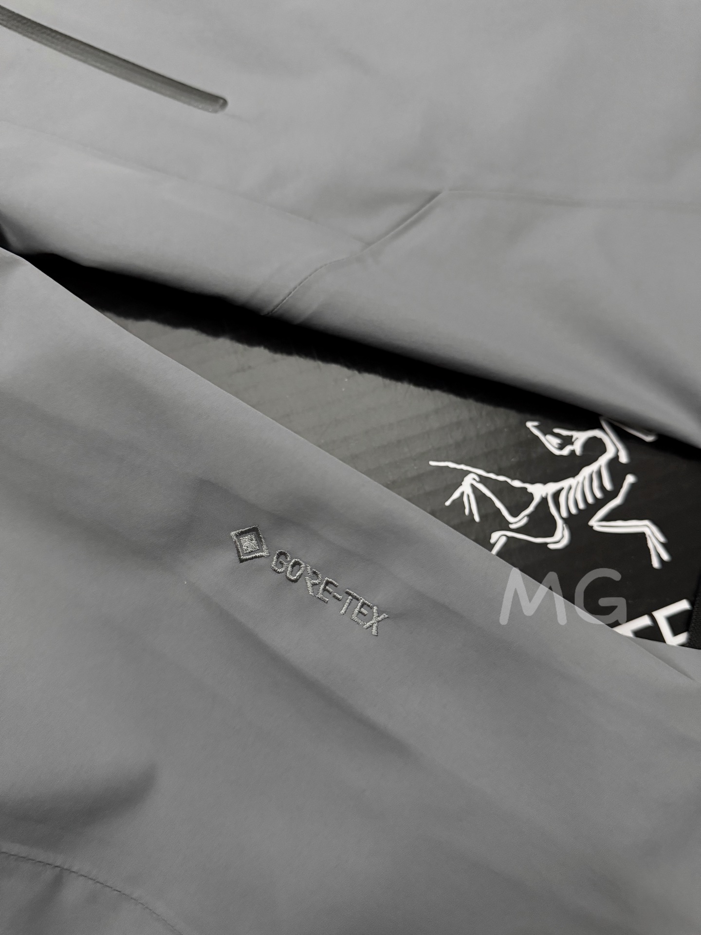 台州 Arcteryx 始祖鸟GTX BETA SL GORE-TEX 硬壳轻薄 徒步 透气防水防风 冲锋衣 男女同款B5-X000008584