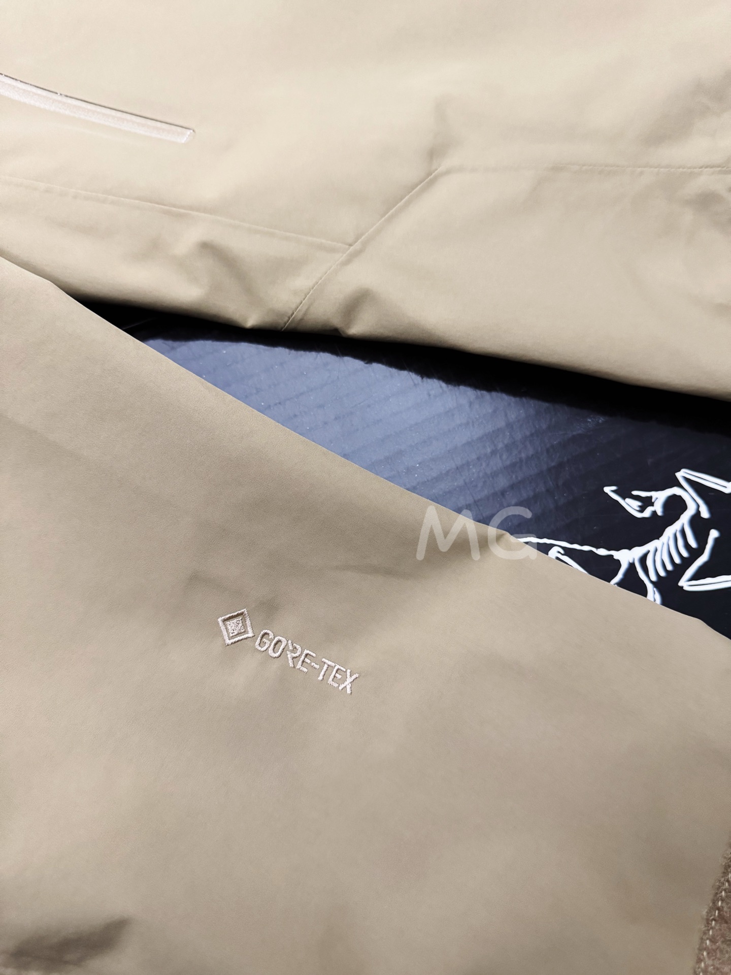 台州 Arcteryx 始祖鸟GTX BETA SL GORE-TEX 硬壳轻薄 徒步 透气防水防风 冲锋衣 男女同款B5-X000008584