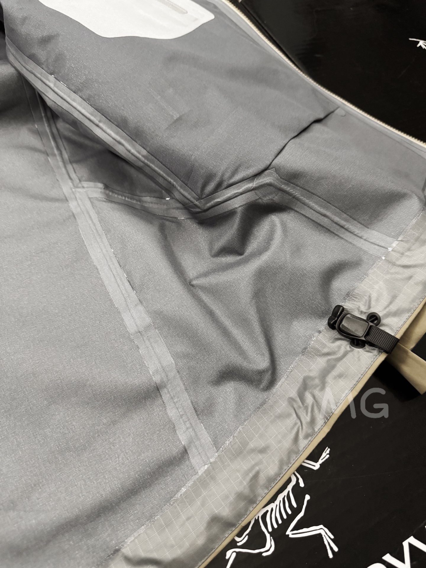 台州 Arcteryx 始祖鸟GTX BETA SL GORE-TEX 硬壳轻薄 徒步 透气防水防风 冲锋衣 男女同款B5-X000008584