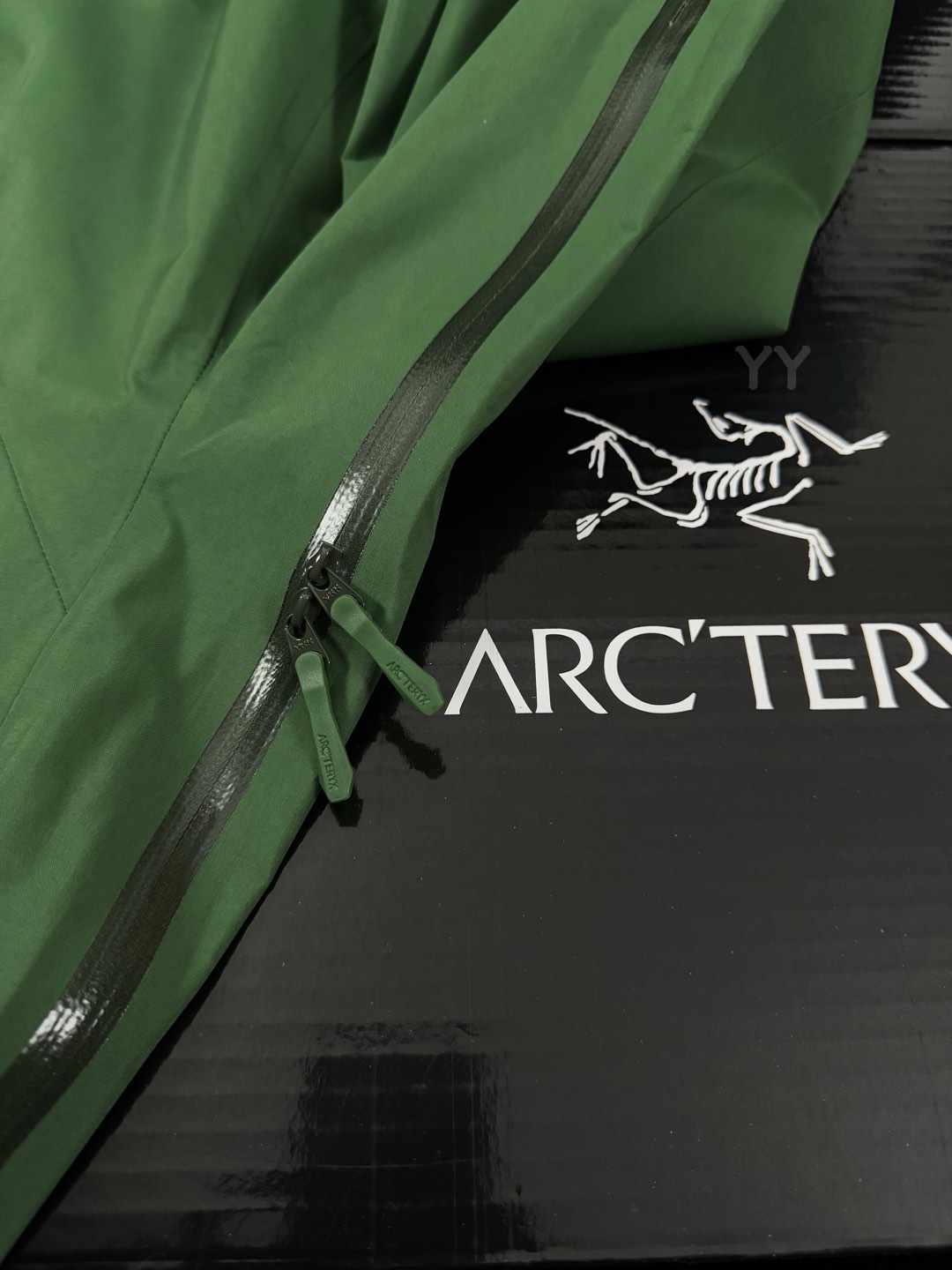 台州 Arcteryx 始祖鸟GTX  BETA SL GORE-TEX 硬壳轻薄 徒步 透气防水防风 冲锋衣 男女同款B5-X000008584