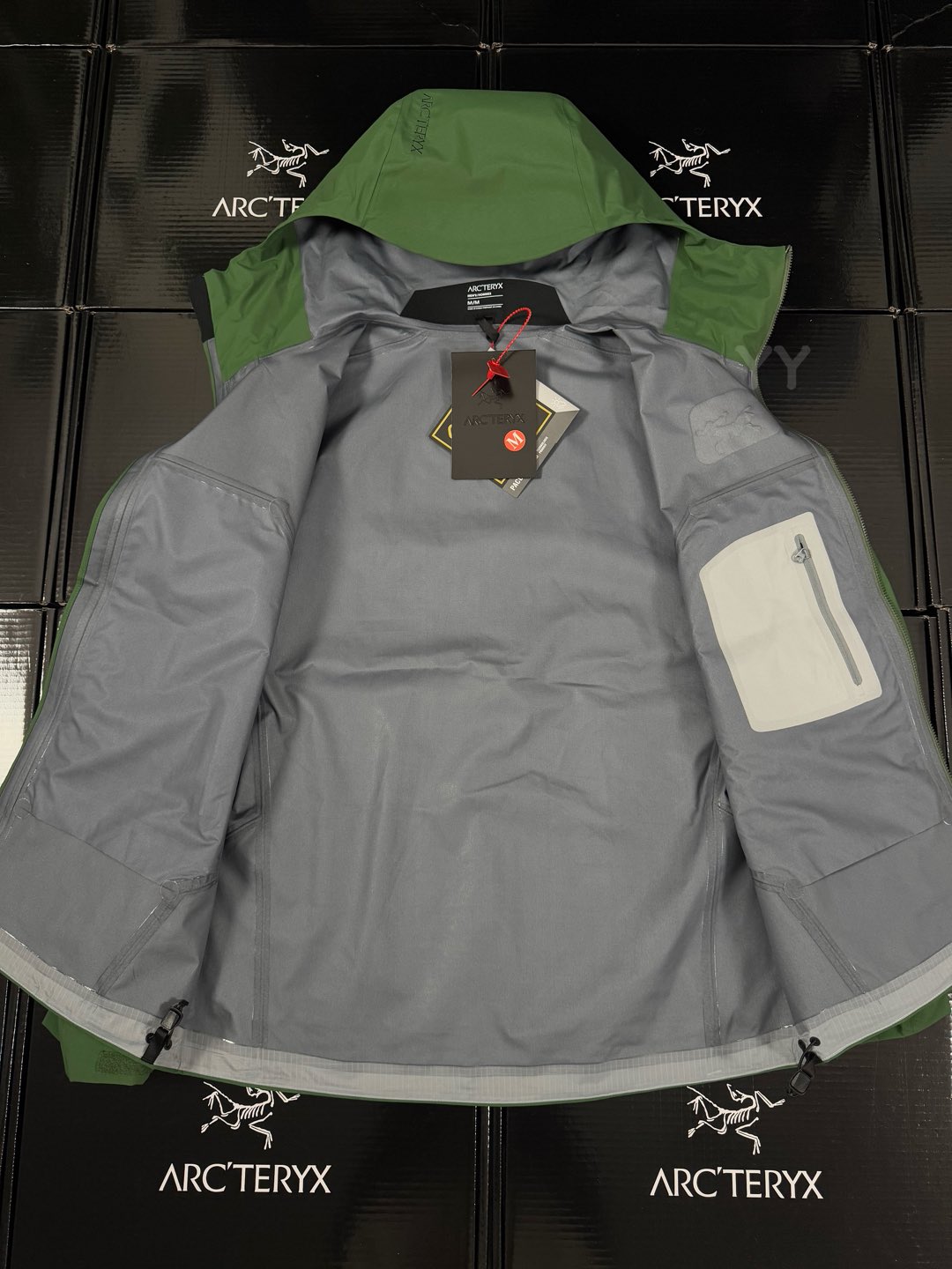台州 Arcteryx 始祖鸟GTX  BETA SL GORE-TEX 硬壳轻薄 徒步 透气防水防风 冲锋衣 男女同款B5-X000008584