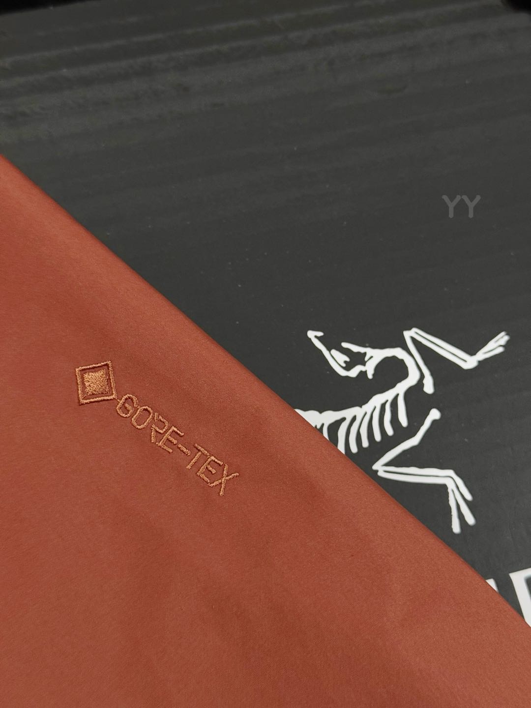 台州 Arcteryx 始祖鸟GTX  BETA SL GORE-TEX 硬壳轻薄 徒步 透气防水防风 冲锋衣 男女同款B5-X000008584