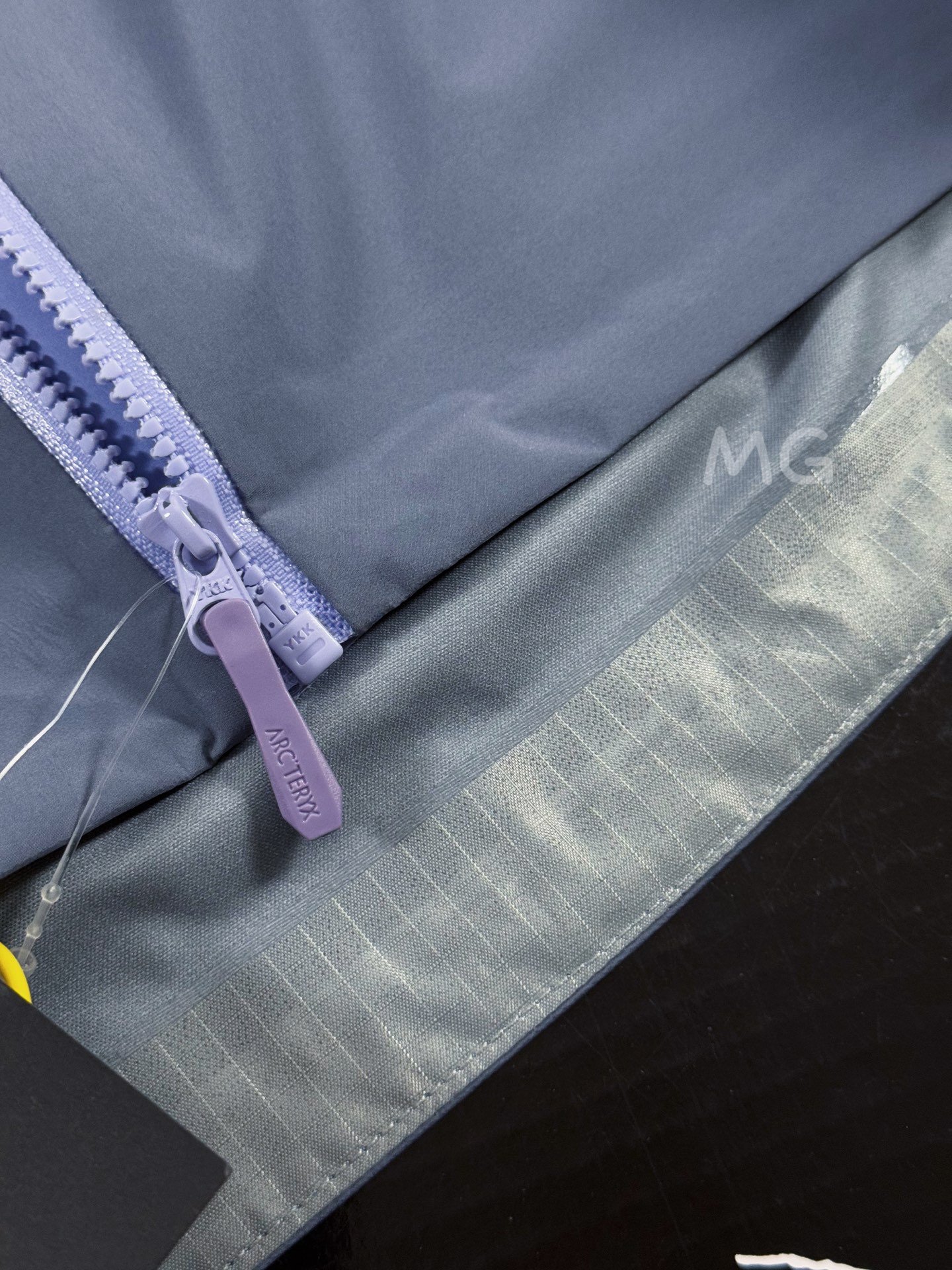 台州 Arcteryx 始祖鸟GTX  BETA SL GORE-TEX 硬壳轻薄 徒步 透气防水防风 冲锋衣 男女同款B5-X000008584