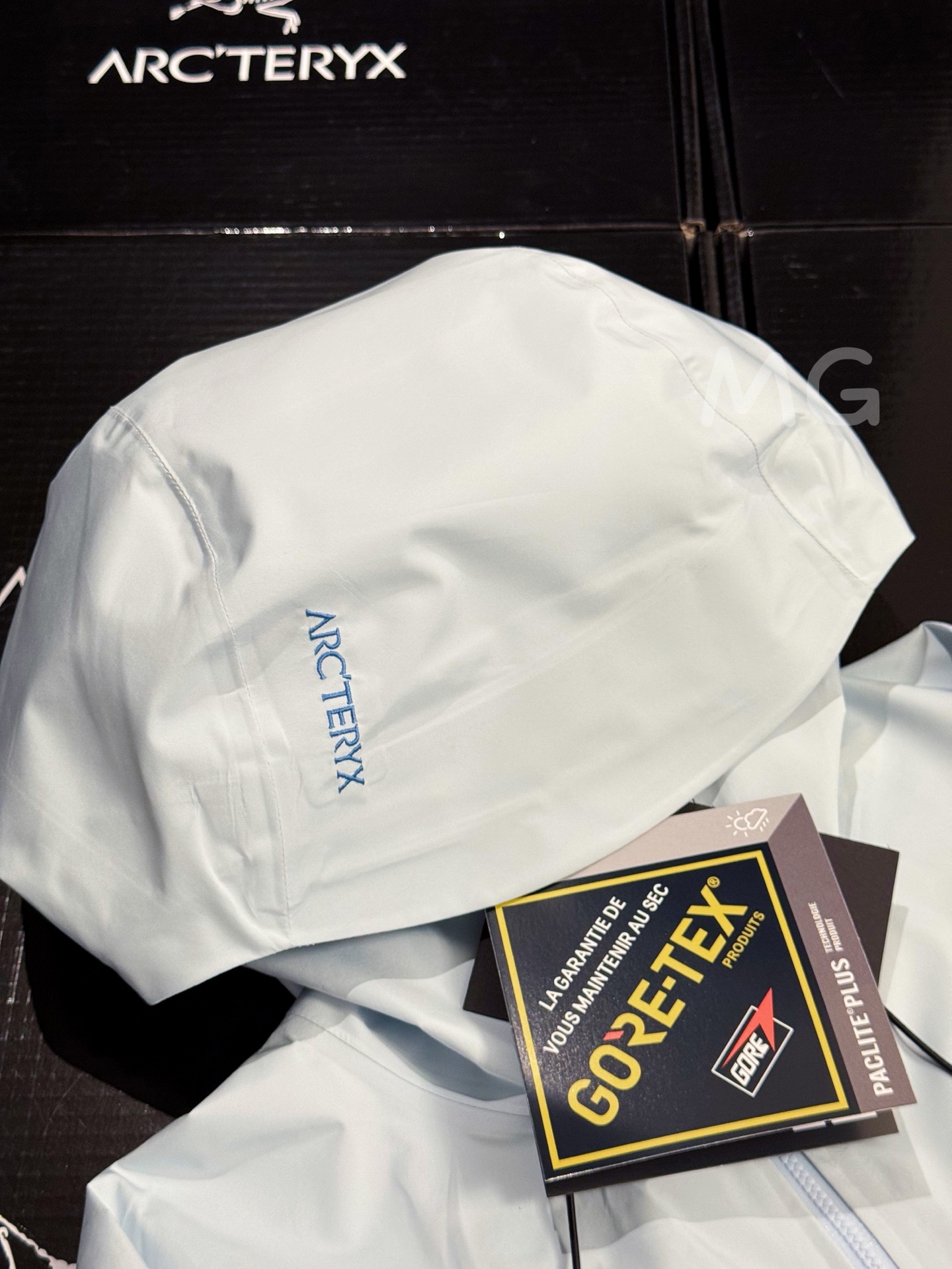 台州 Arcteryx 始祖鸟LW BETA LIGHTWEIGHT JACKET 硬壳轻薄 徒步 透气防水防风 冲锋衣 男女同款B5-G28-X000006510