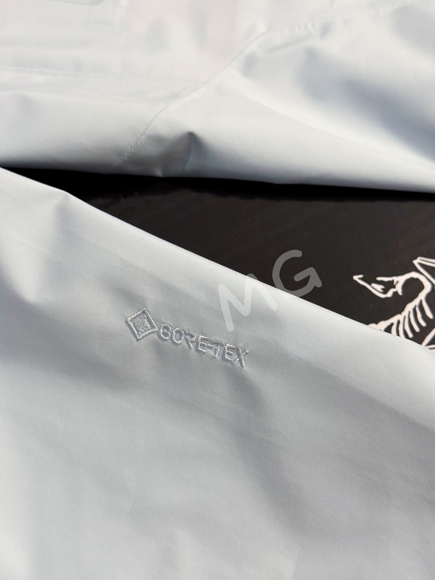 台州 Arcteryx 始祖鸟LW BETA LIGHTWEIGHT JACKET 硬壳轻薄 徒步 透气防水防风 冲锋衣 男女同款B5-G28-X000006510