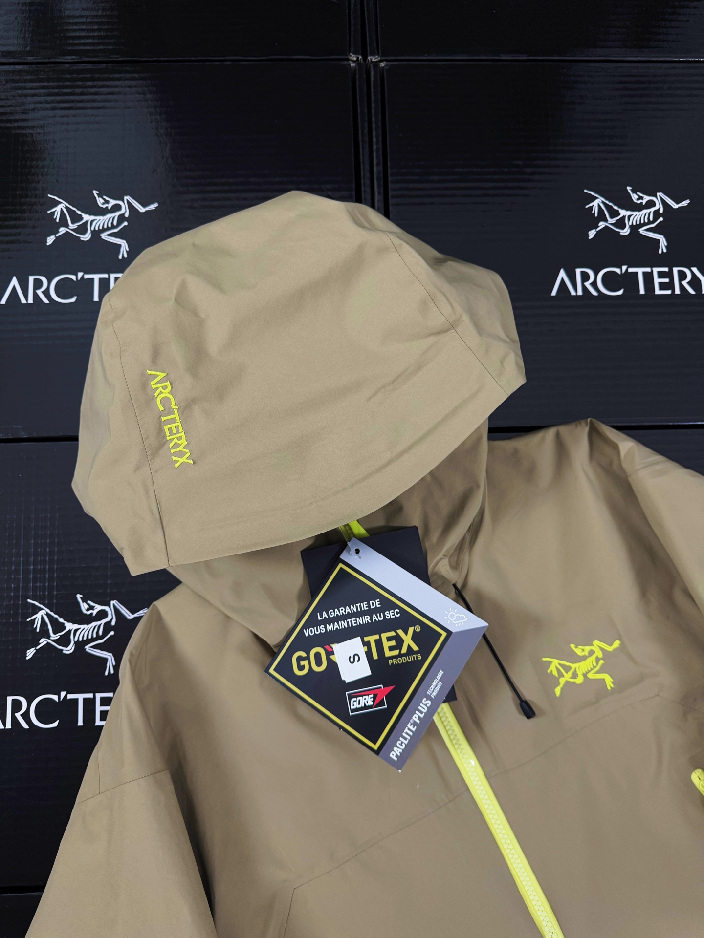 台州 Arcteryx 始祖鸟LW BETA LIGHTWEIGHT JACKET 硬壳轻薄 徒步 透气防水防风 冲锋衣 男女同款B5-G28-X000006510