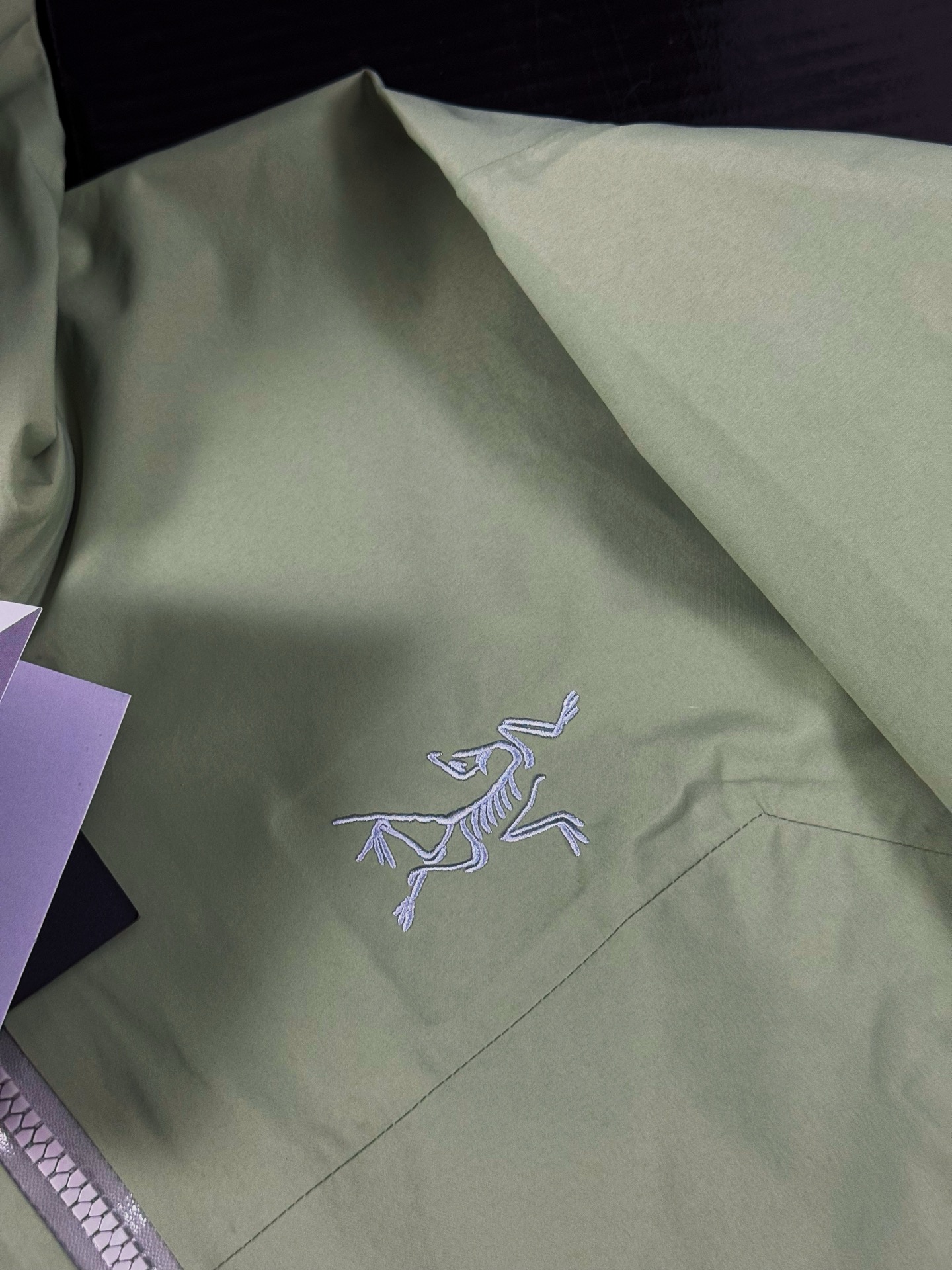 台州 Arcteryx 始祖鸟LW BETA LIGHTWEIGHT JACKET 硬壳轻薄 徒步 透气防水防风 冲锋衣 男女同款B5-G28-X000006510