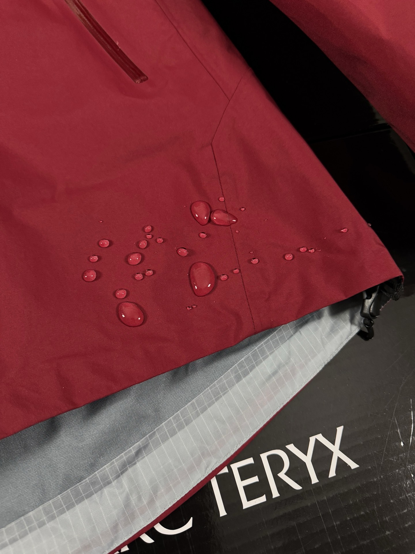 台州 Arcteryx 始祖鸟LW BETA LIGHTWEIGHT JACKET 硬壳轻薄 徒步 透气防水防风 冲锋衣 男女同款B5-G28-X000006510
