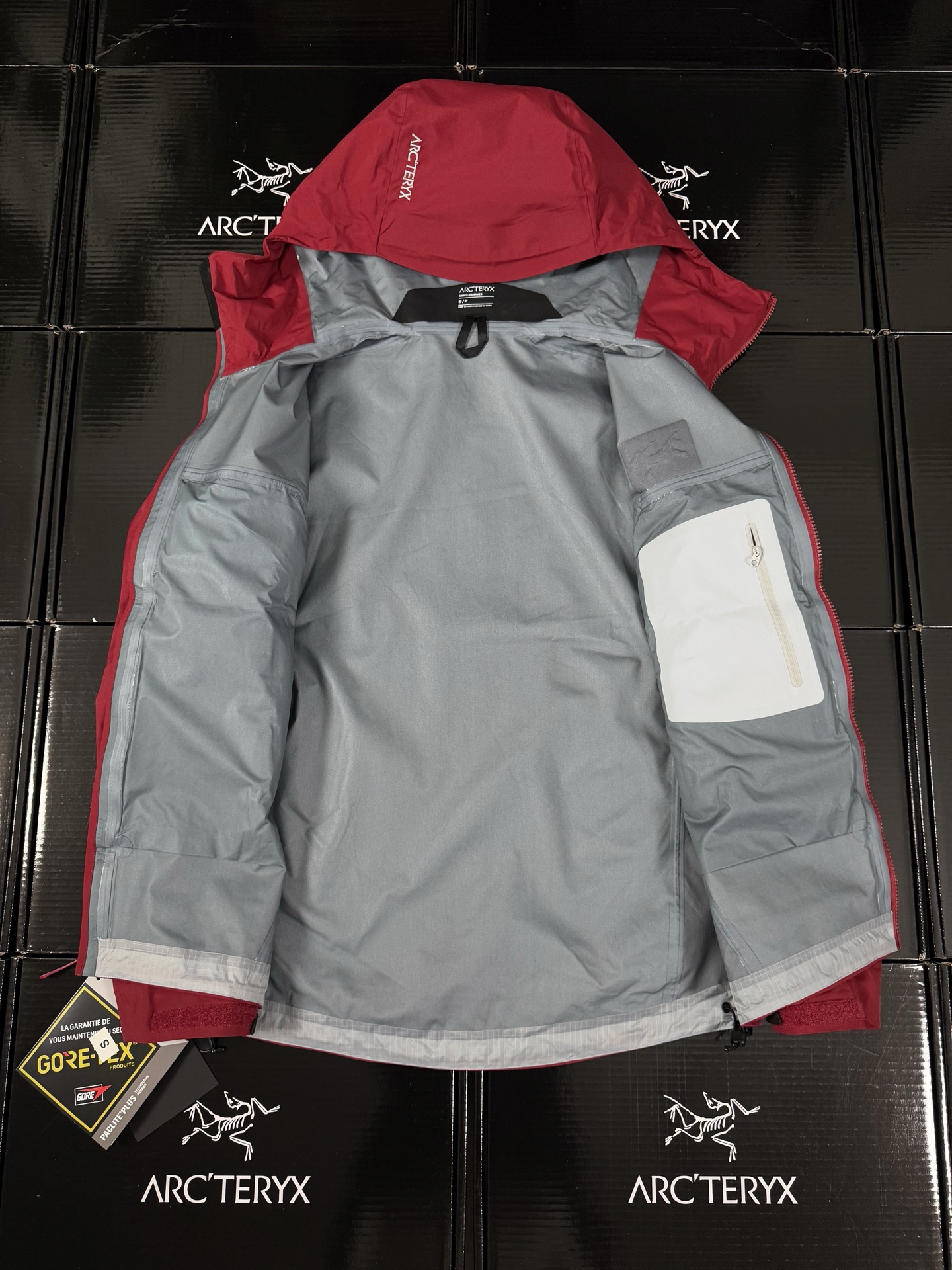 台州 Arcteryx 始祖鸟LW BETA LIGHTWEIGHT JACKET 硬壳轻薄 徒步 透气防水防风 冲锋衣 男女同款B5-G28-X000006510