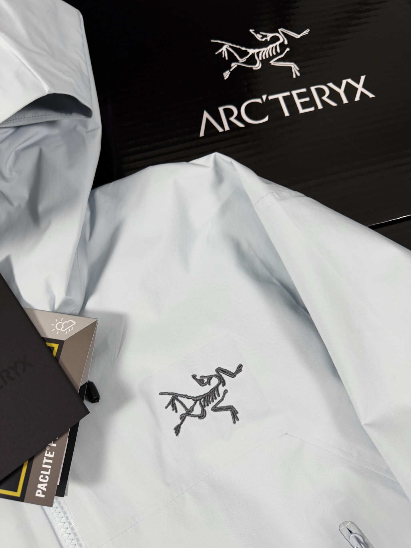 台州 Arcteryx 始祖鸟LW BETA LIGHTWEIGHT JACKET 硬壳轻薄 徒步 透气防水防风 冲锋衣 男女同款B5-G28-X000006510