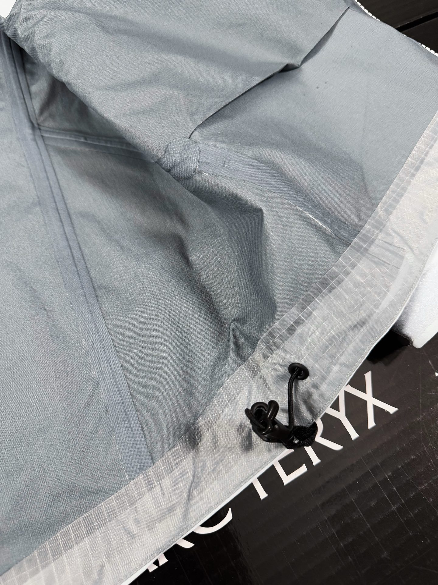台州 Arcteryx 始祖鸟LW BETA LIGHTWEIGHT JACKET 硬壳轻薄 徒步 透气防水防风 冲锋衣 男女同款B5-G28-X000006510