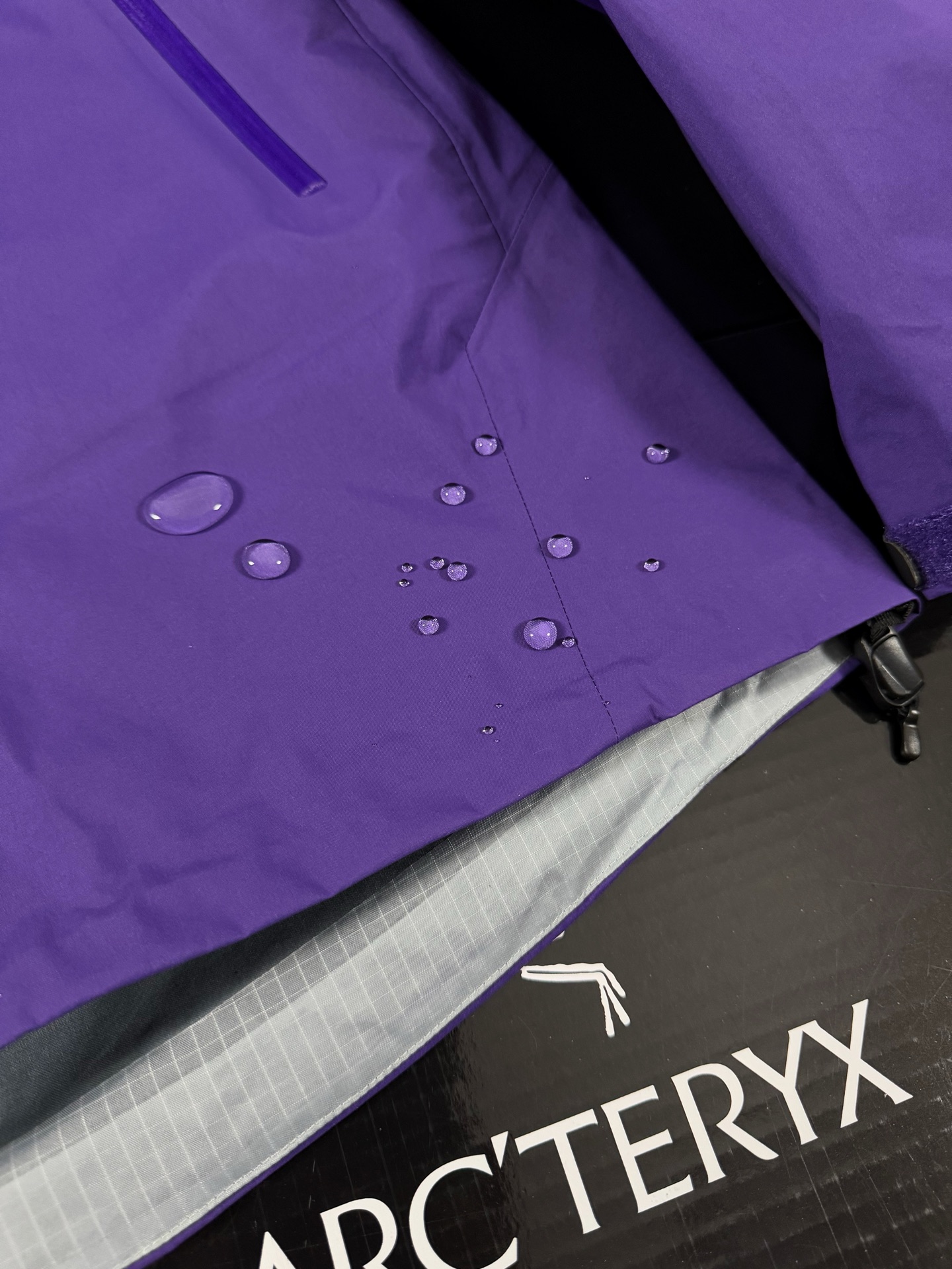 台州 Arcteryx 始祖鸟LW BETA LIGHTWEIGHT JACKET 硬壳轻薄 徒步 透气防水防风 冲锋衣 男女同款B5-G28-X000006510