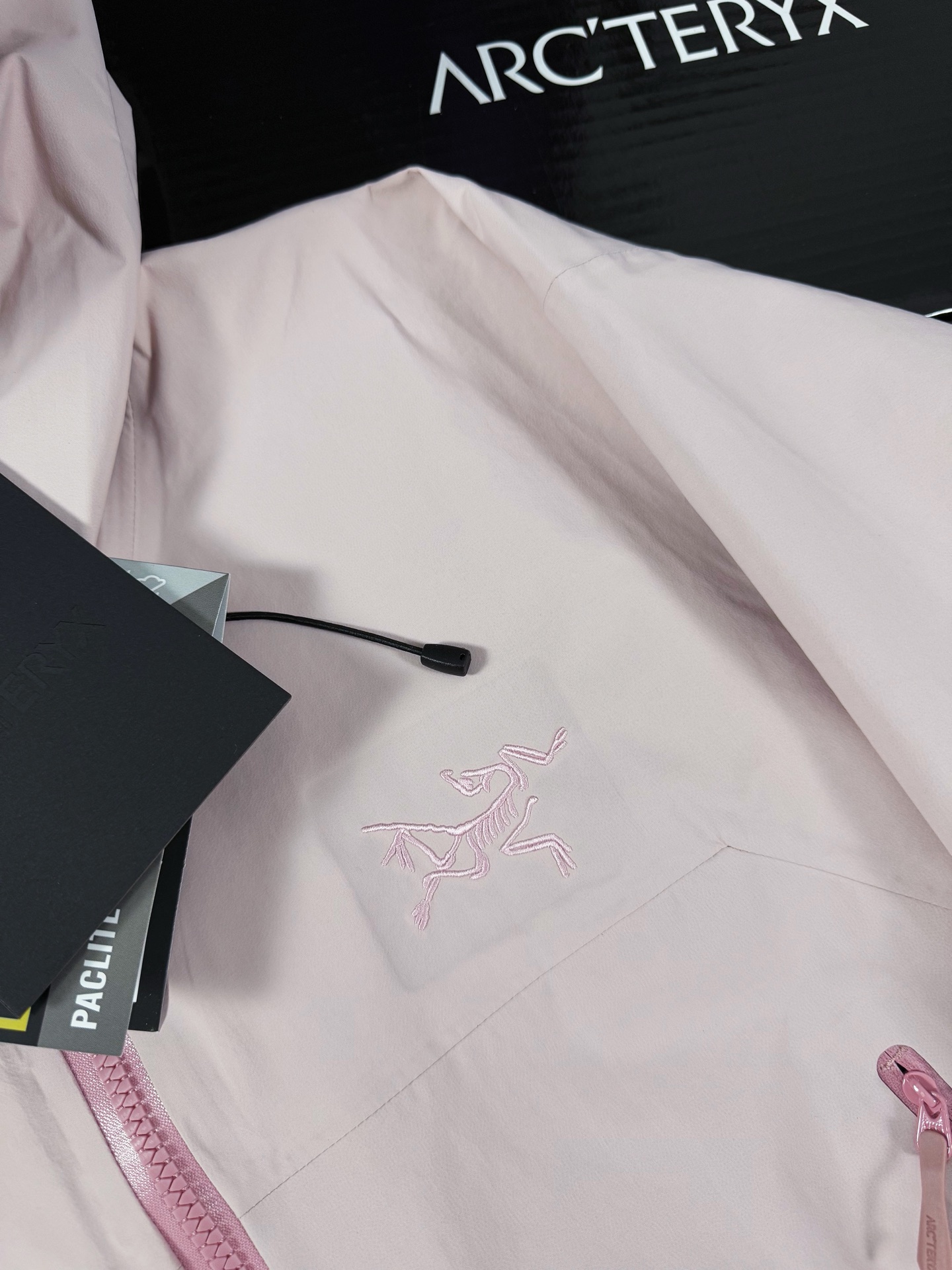 台州 Arcteryx 始祖鸟LW BETA LIGHTWEIGHT JACKET 硬壳轻薄 徒步 透气防水防风 冲锋衣 男女同款B5-G28-X000006510