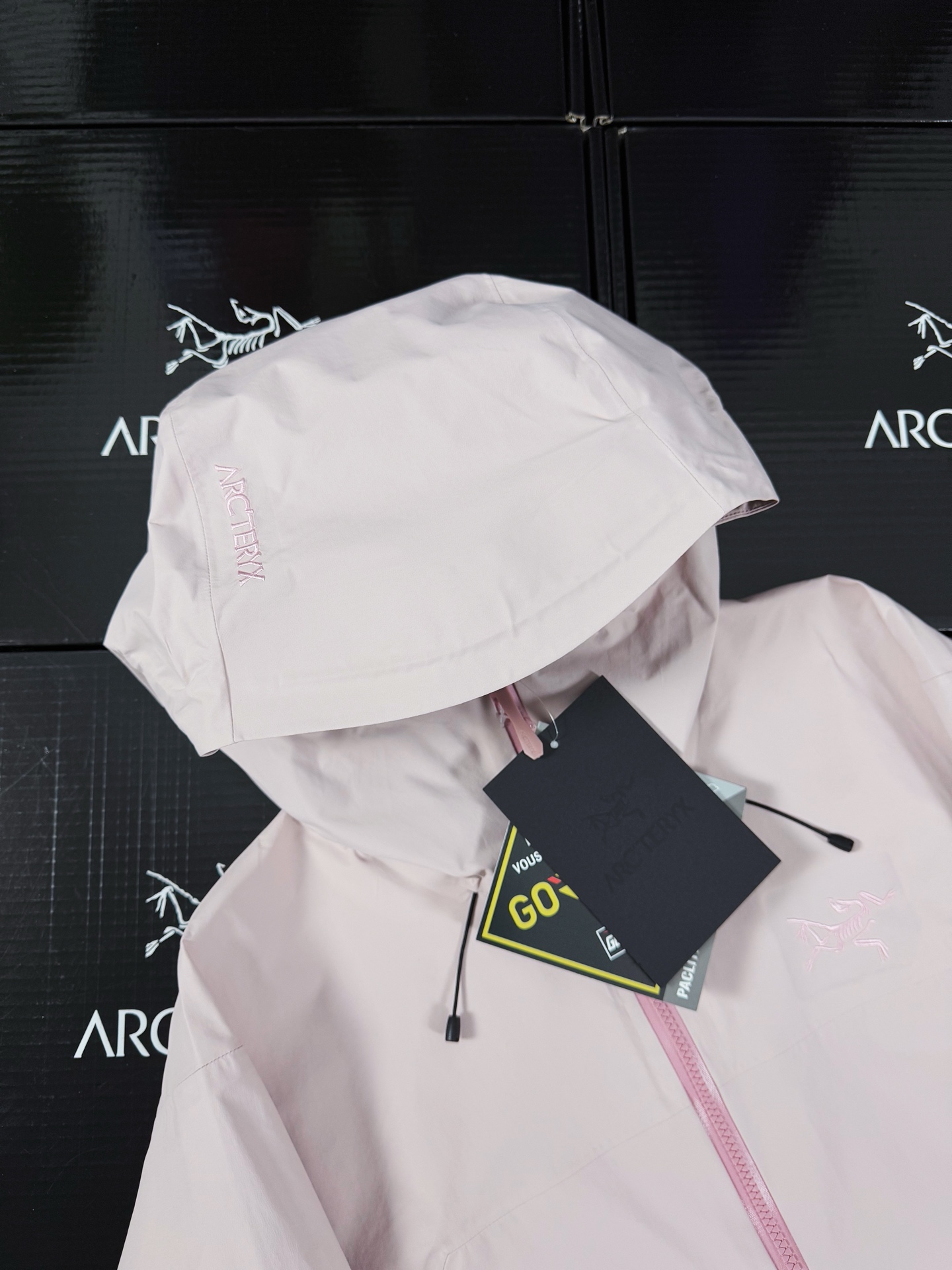 台州 Arcteryx 始祖鸟LW BETA LIGHTWEIGHT JACKET 硬壳轻薄 徒步 透气防水防风 冲锋衣 男女同款B5-G28-X000006510