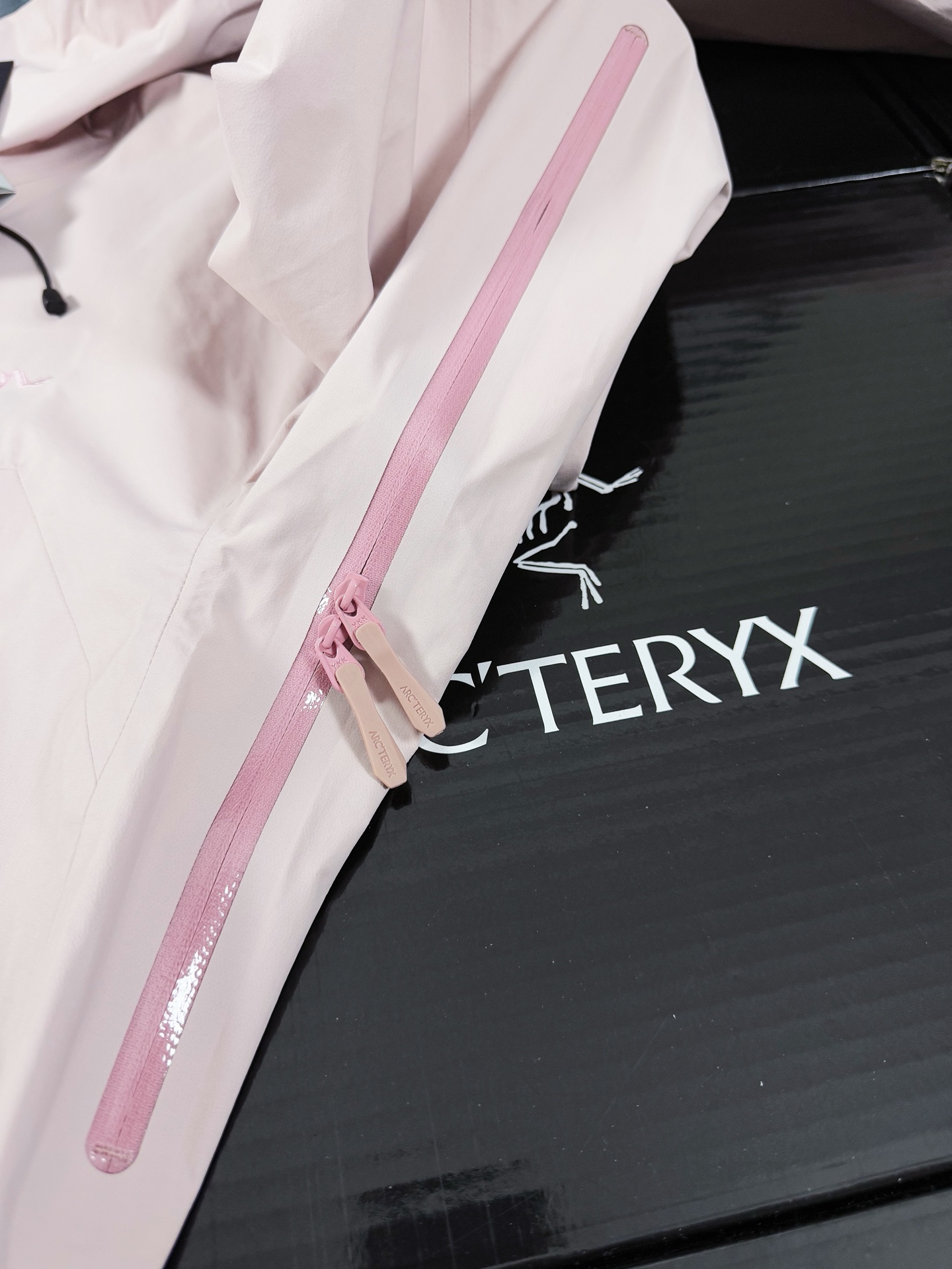 台州 Arcteryx 始祖鸟LW BETA LIGHTWEIGHT JACKET 硬壳轻薄 徒步 透气防水防风 冲锋衣 男女同款B5-G28-X000006510
