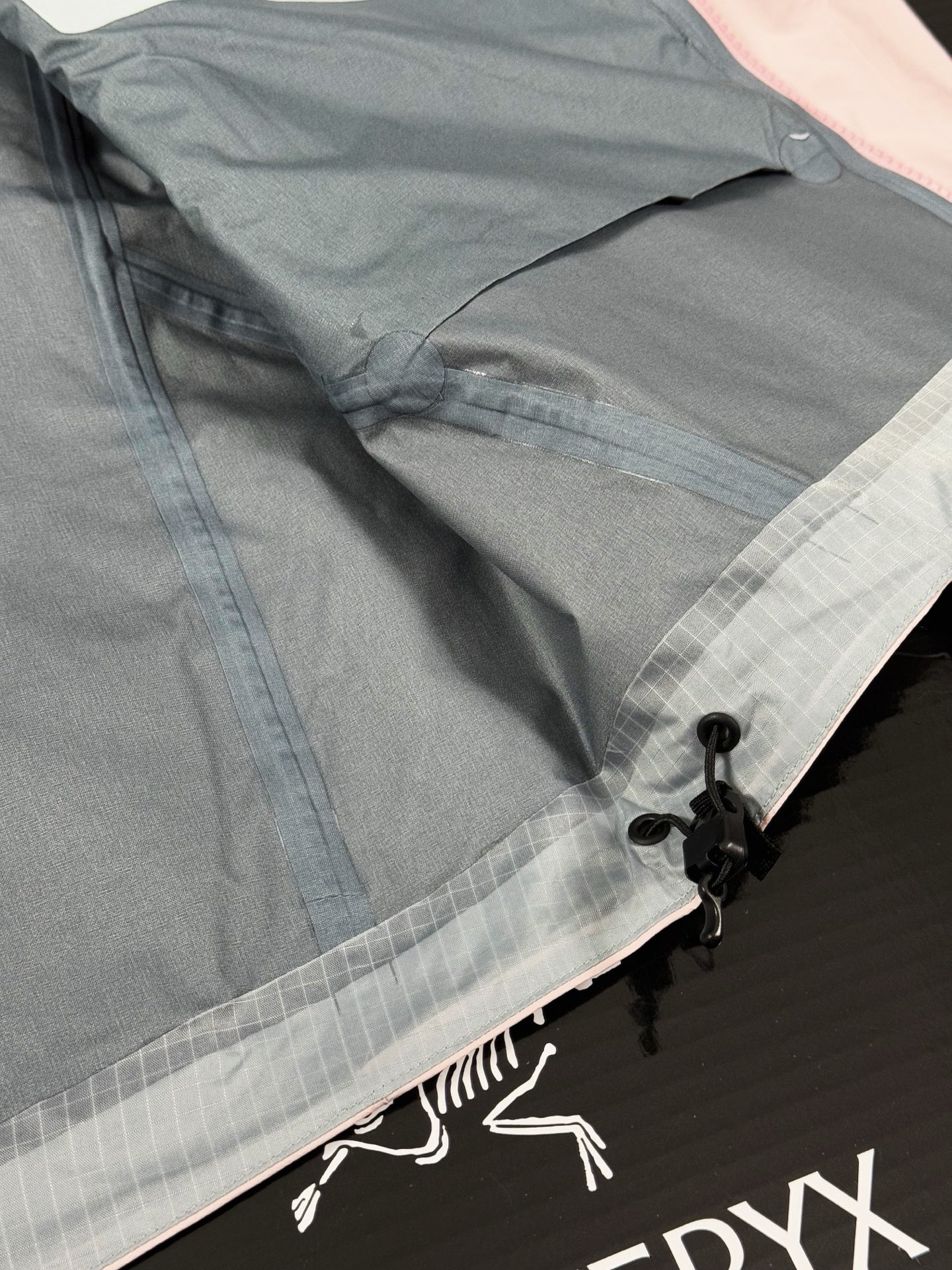 台州 Arcteryx 始祖鸟LW BETA LIGHTWEIGHT JACKET 硬壳轻薄 徒步 透气防水防风 冲锋衣 男女同款B5-G28-X000006510
