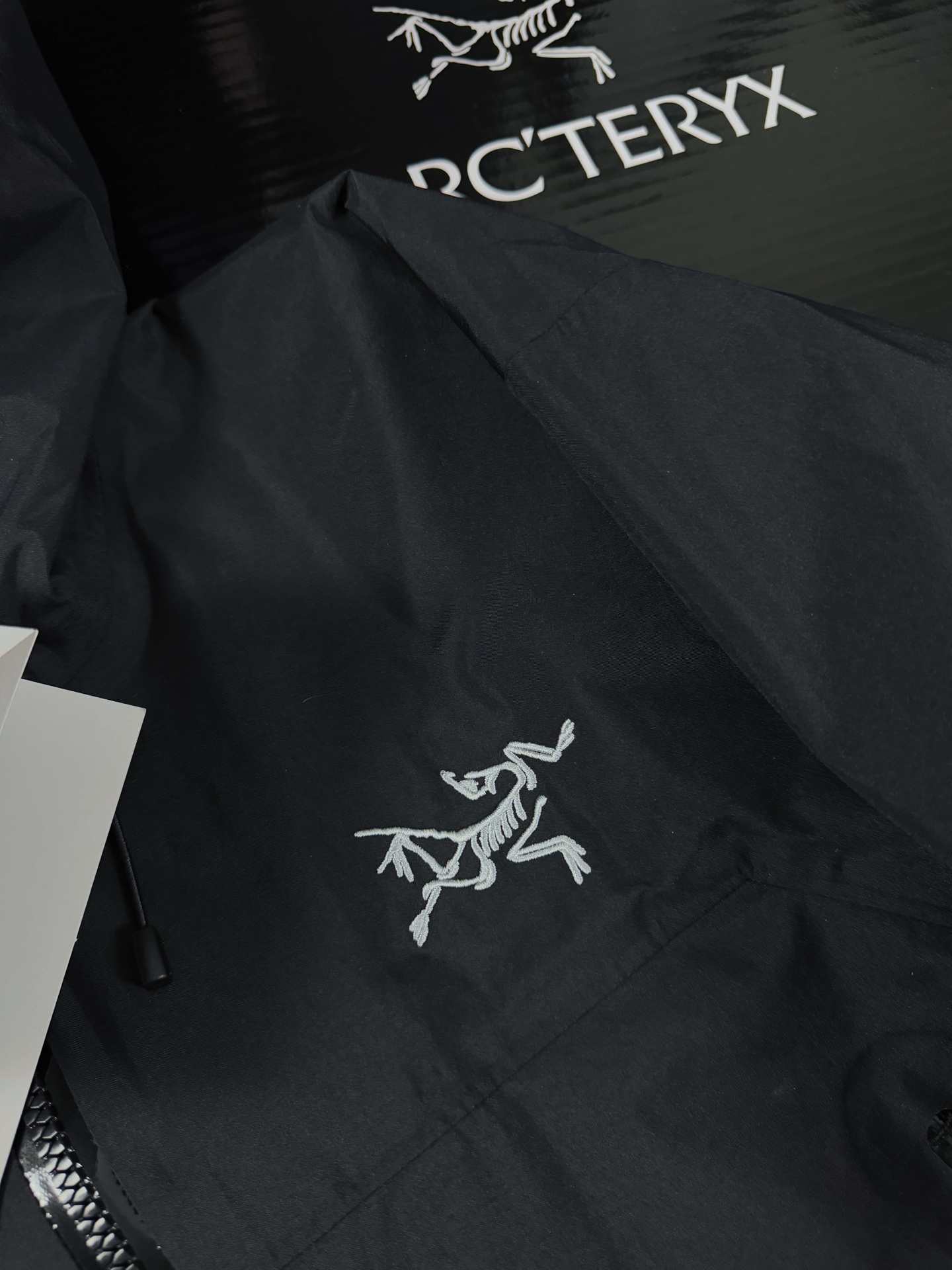 台州 Arcteryx 始祖鸟LW BETA LIGHTWEIGHT JACKET 硬壳轻薄 徒步 透气防水防风 冲锋衣 男女同款B5-G28-X000006510