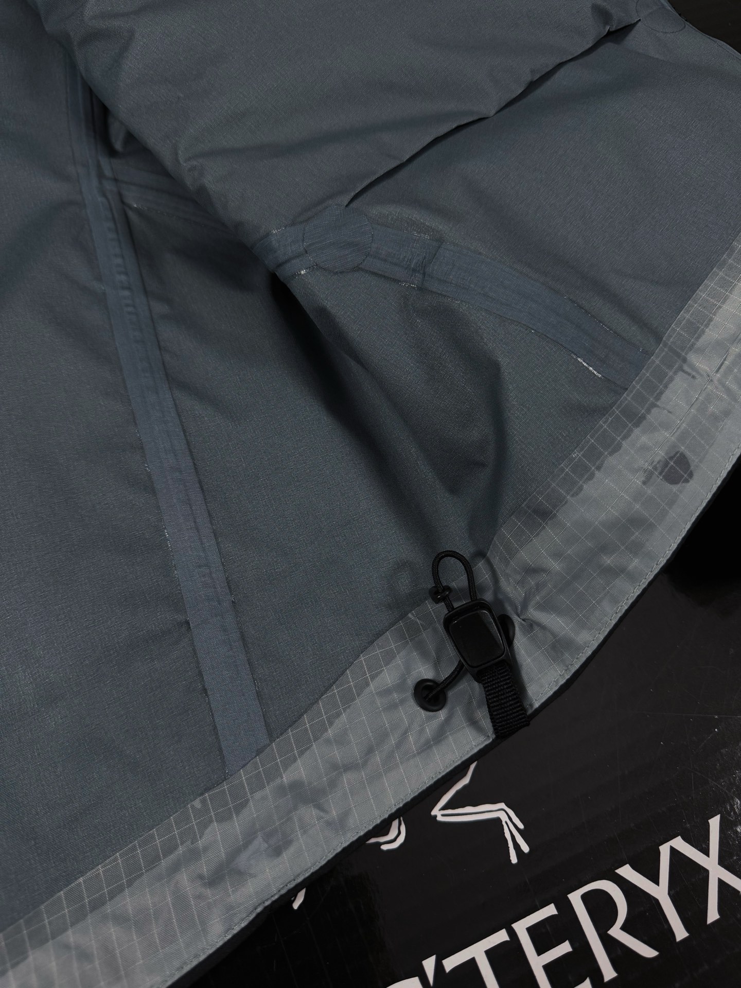 台州 Arcteryx 始祖鸟LW BETA LIGHTWEIGHT JACKET 硬壳轻薄 徒步 透气防水防风 冲锋衣 男女同款B5-G28-X000006510