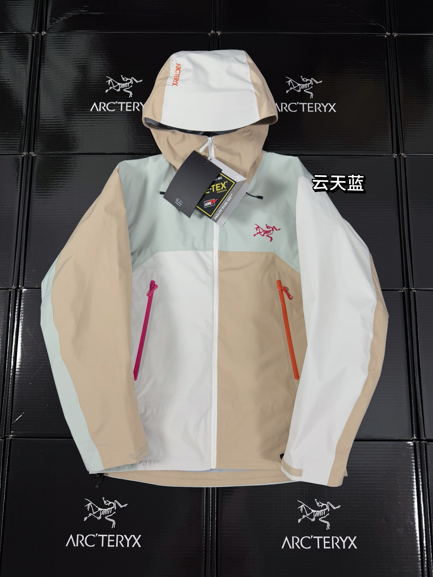 台州 Arcteryx 始祖鸟LW BETA LIGHTWEIGHT JACKET 硬壳轻薄 徒步 透气防水防风 冲锋衣 男女同款B5-G28-X000006510