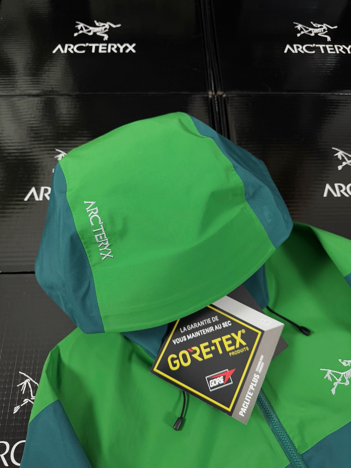 台州 Arcteryx 始祖鸟LW BETA LIGHTWEIGHT JACKET 硬壳轻薄 徒步 透气防水防风 冲锋衣 男女同款B5-G28-X000006510