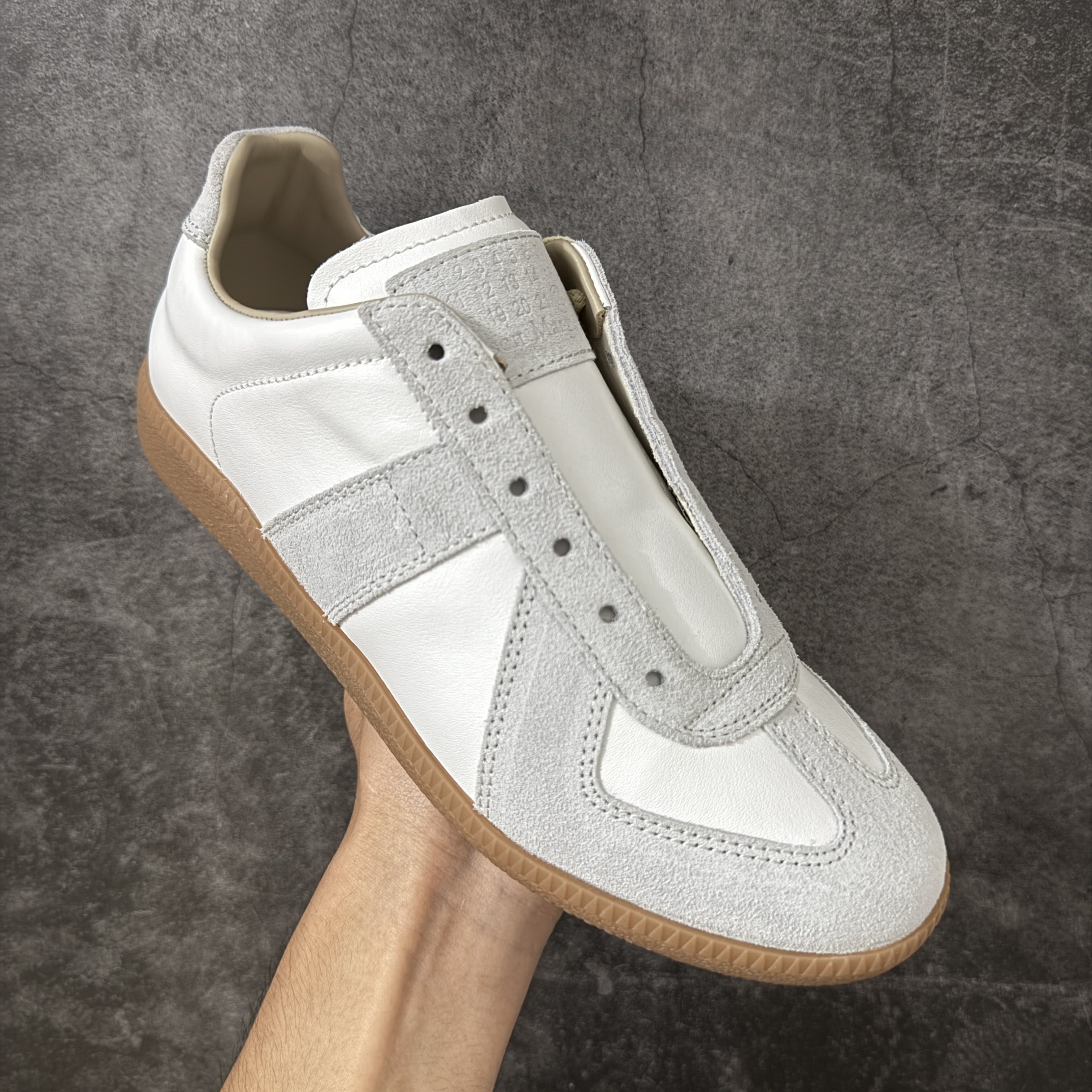 Maison Margiela MM6 马吉拉 德训鞋 低筒 休闲鞋 运动鞋 板鞋 男鞋 女鞋  白灰色 S57WS0236P1895101