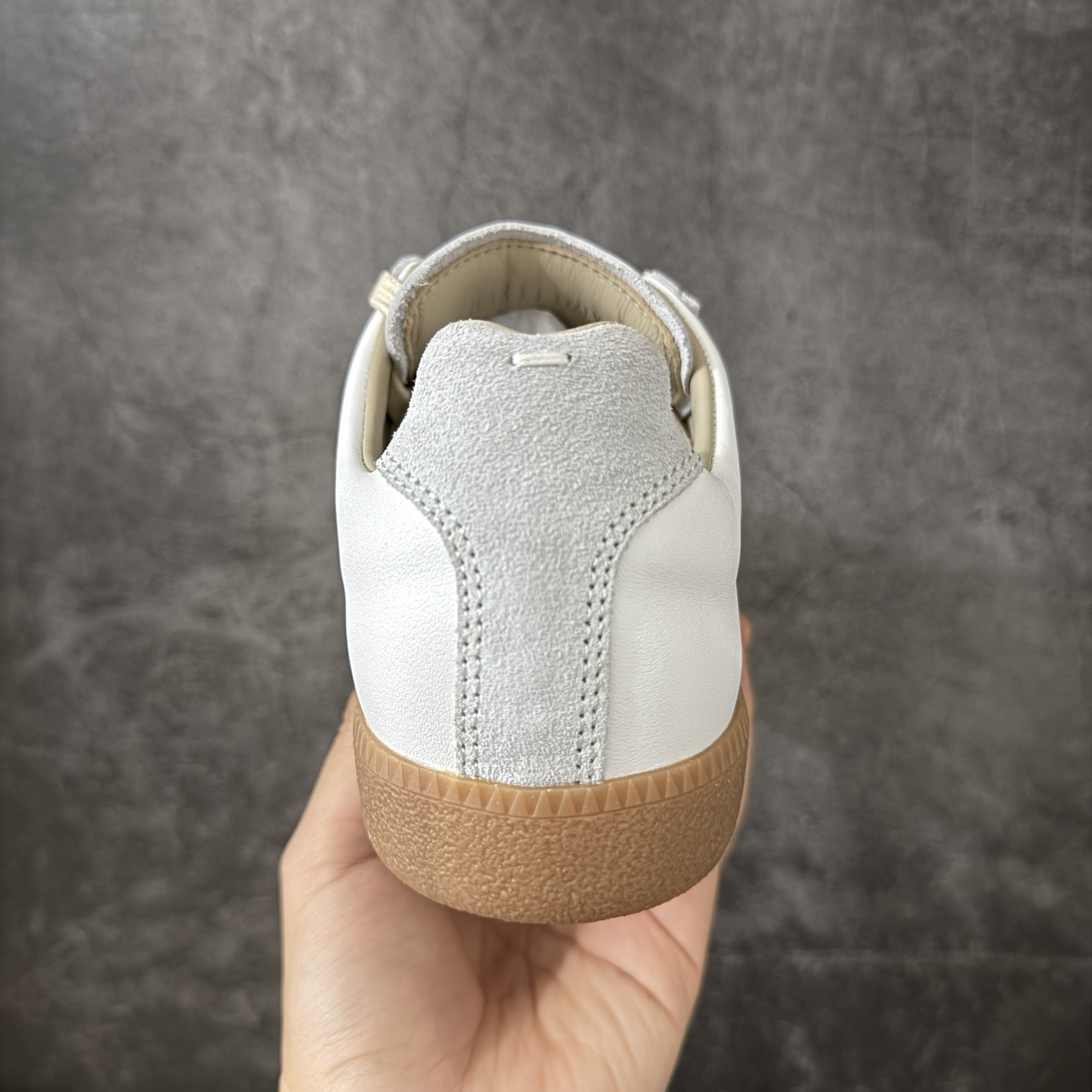 Maison Margiela MM6 马吉拉 德训鞋 低筒 休闲鞋 运动鞋 板鞋 男鞋 女鞋  白灰色 S57WS0236P1895101