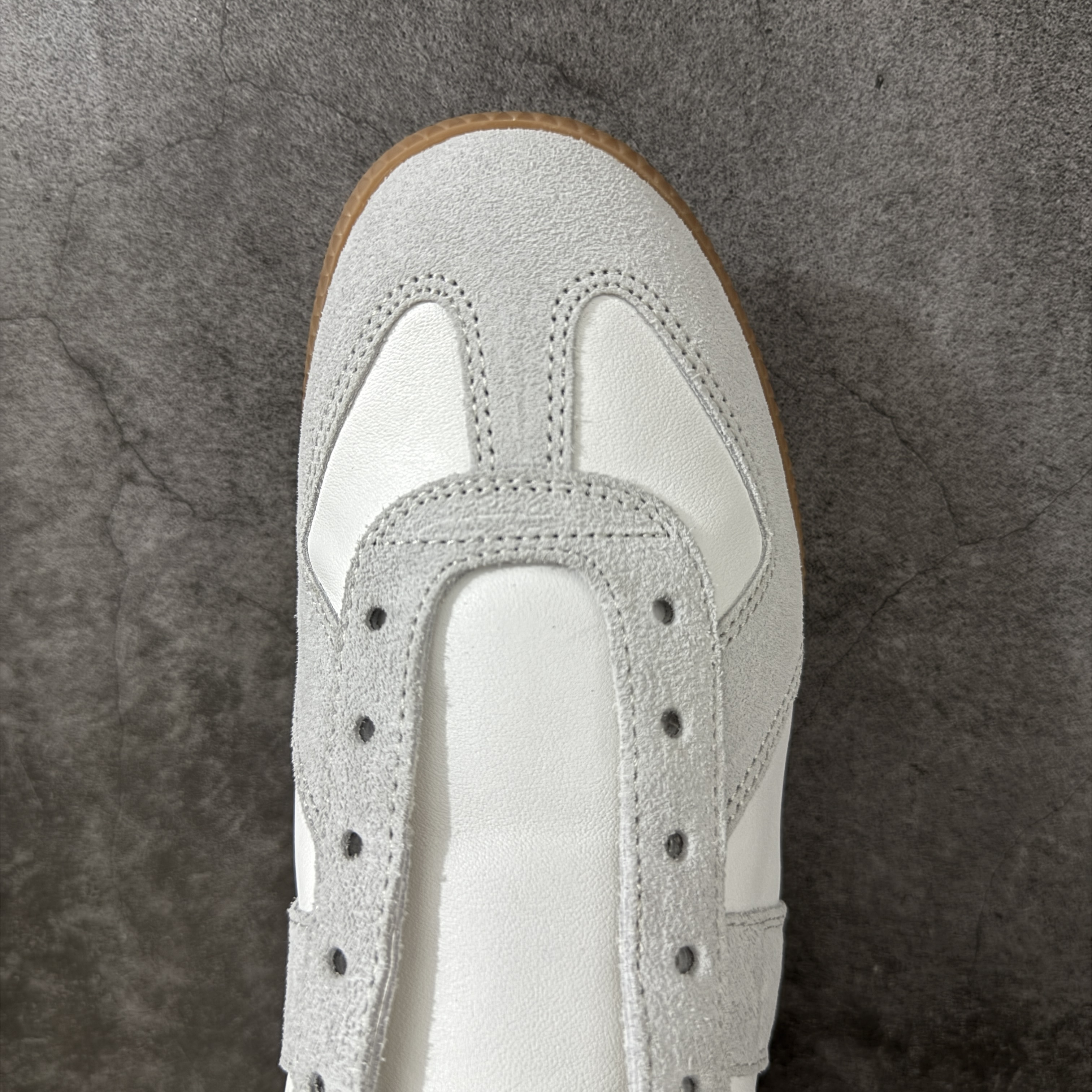 Maison Margiela MM6 马吉拉 德训鞋 低筒 休闲鞋 运动鞋 板鞋 男鞋 女鞋  白灰色 S57WS0236P1895101