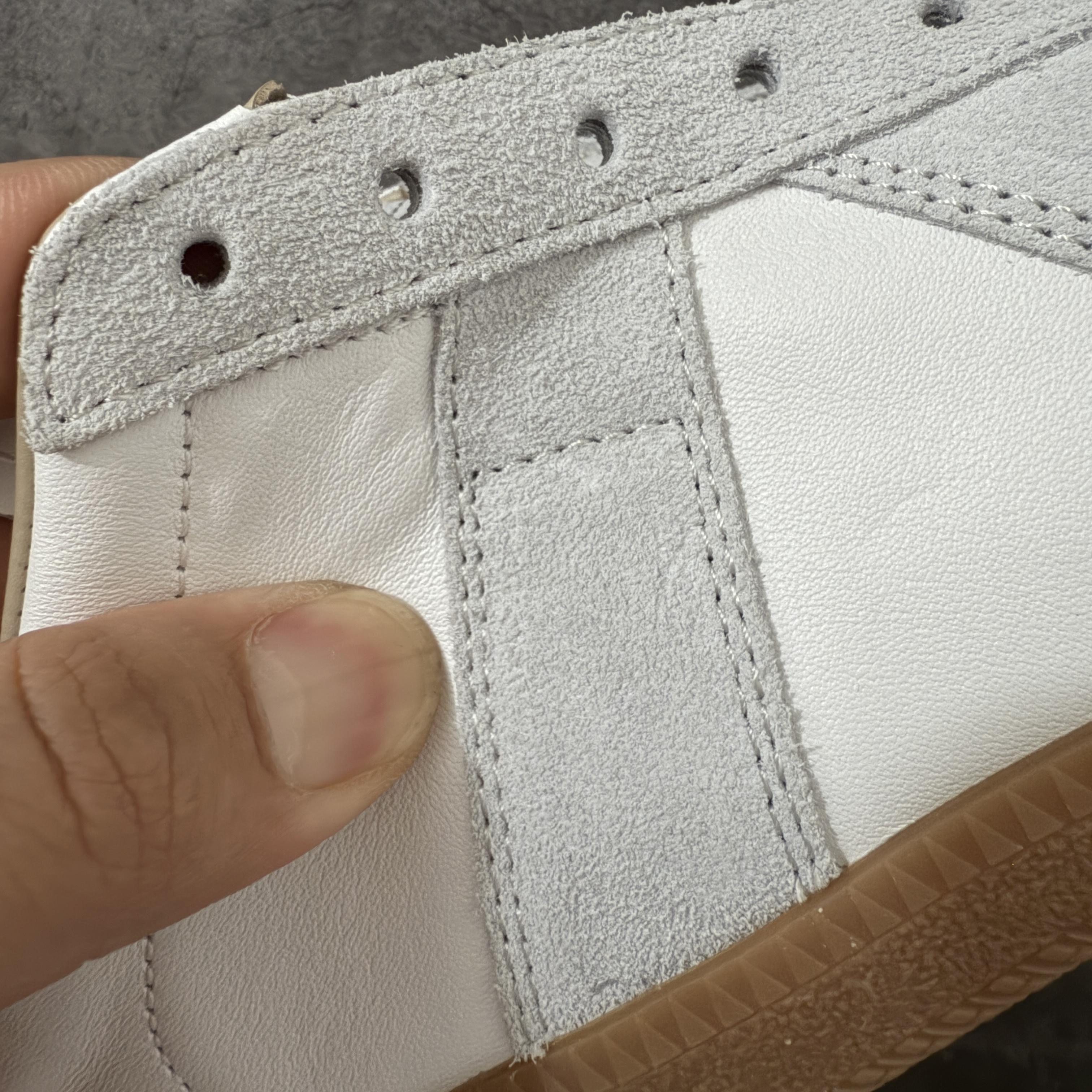 Maison Margiela MM6 马吉拉 德训鞋 低筒 休闲鞋 运动鞋 板鞋 男鞋 女鞋  白灰色 S57WS0236P1895101