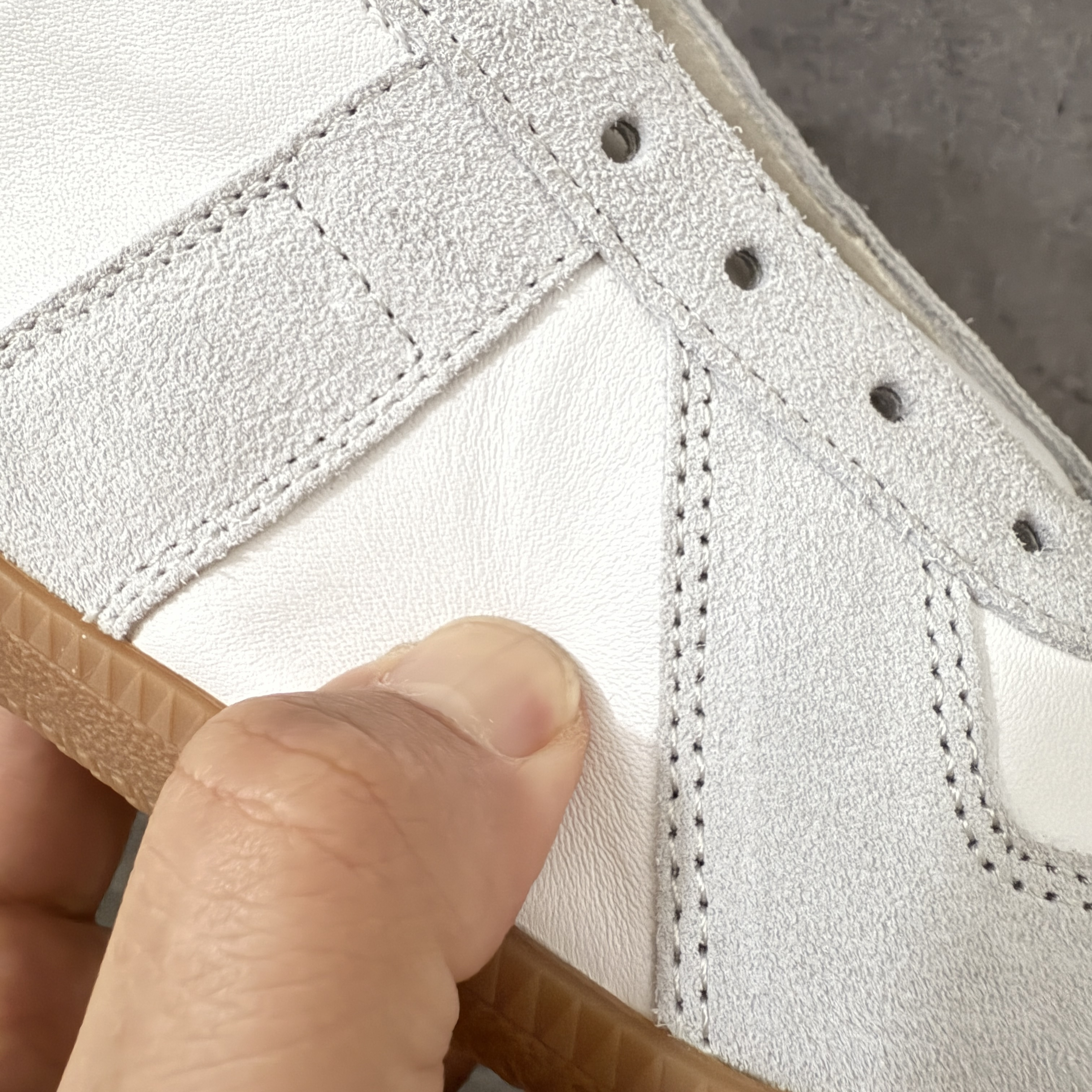 Maison Margiela MM6 马吉拉 德训鞋 低筒 休闲鞋 运动鞋 板鞋 男鞋 女鞋  白灰色 S57WS0236P1895101